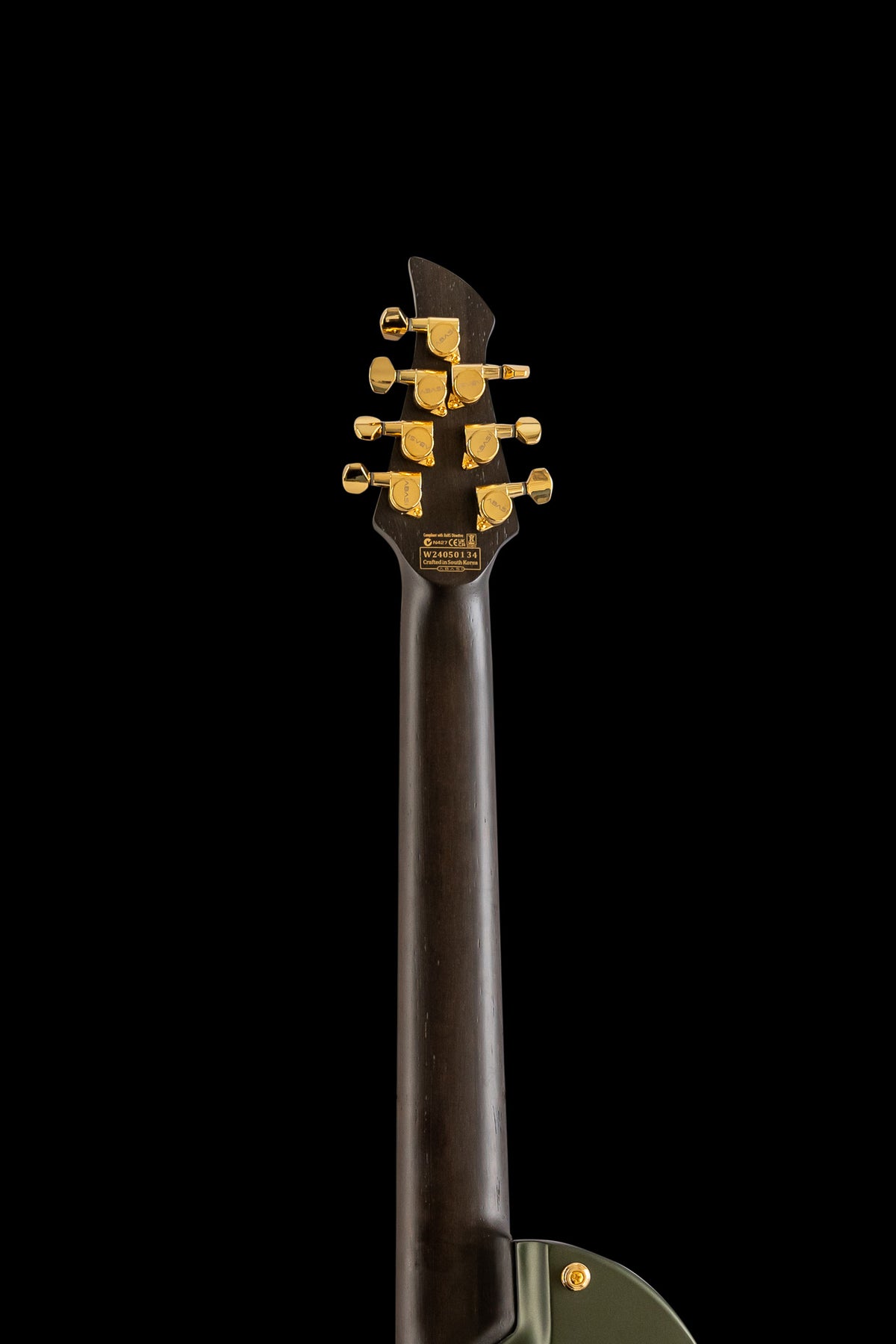 LARADA 7 // Legion // Bell Garden Green