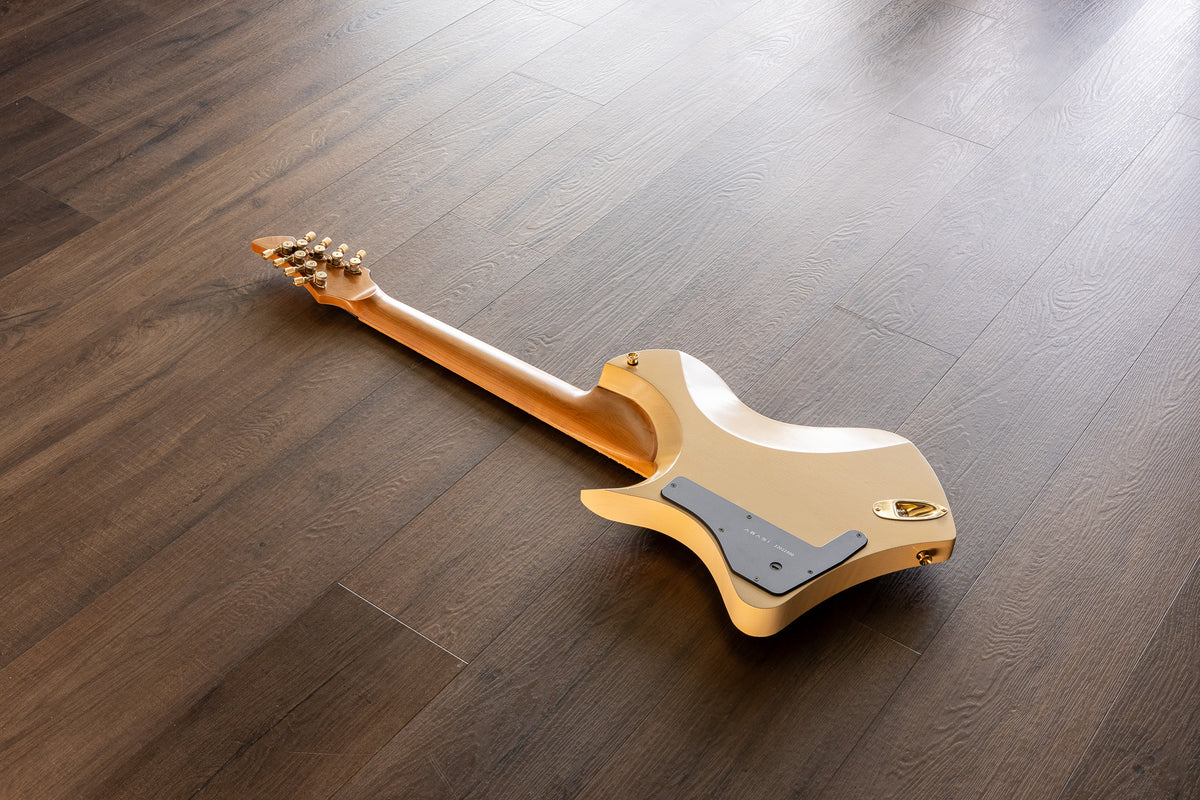 LARADA 8 Classic // Master Series // Latte [Relic]