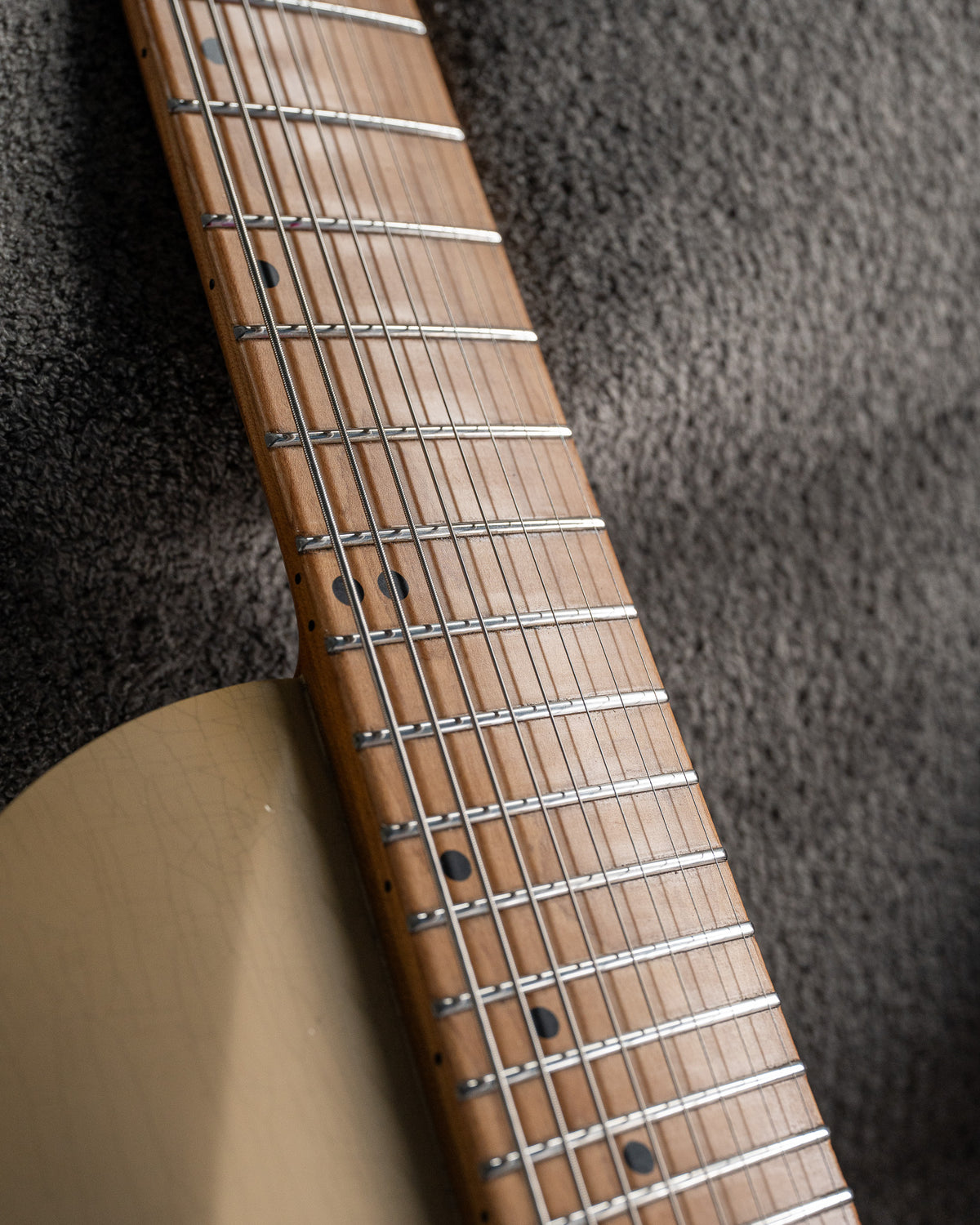 LARADA 8 Classic // Master Series // Latte [Relic]