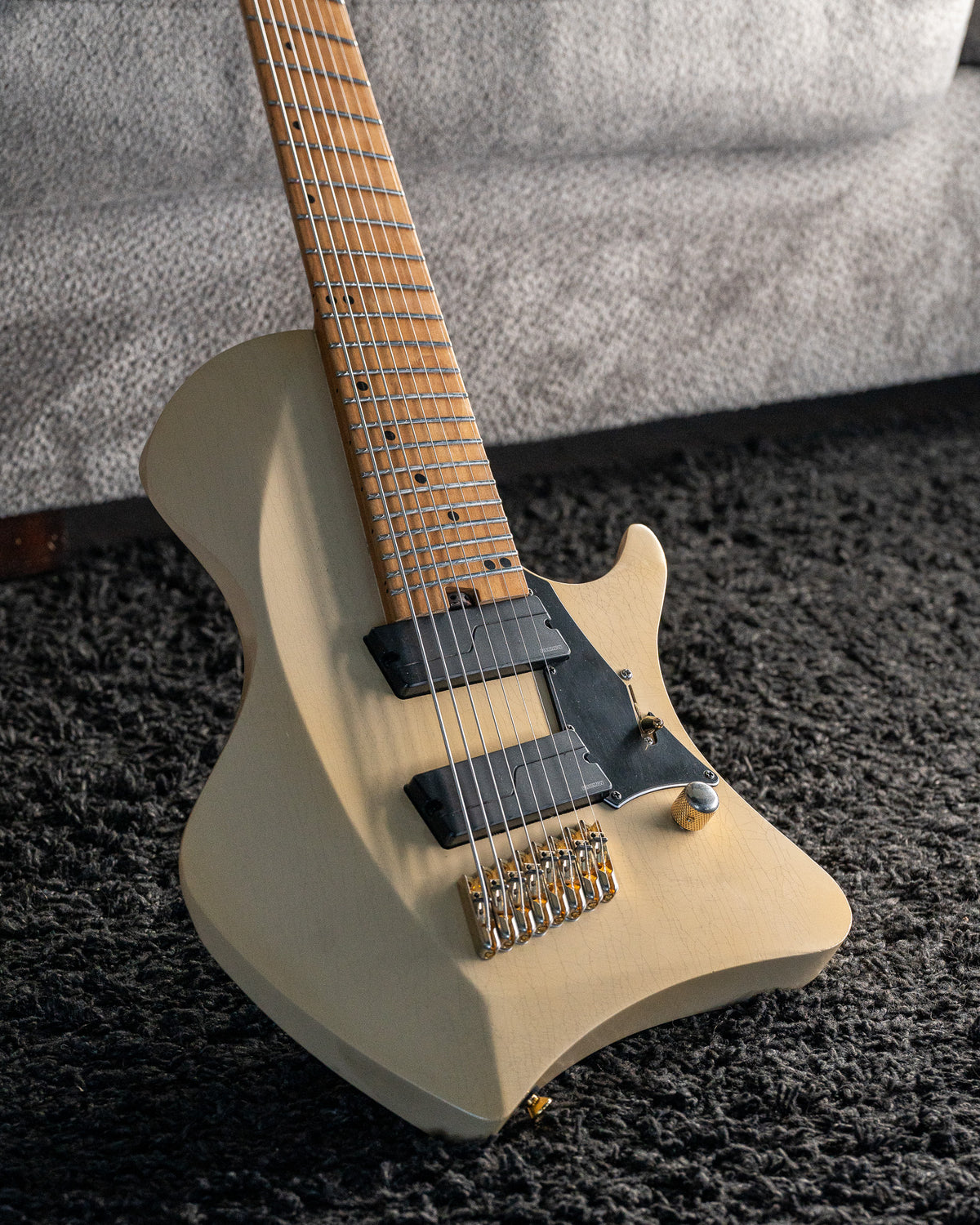 LARADA 8 Classic // Master Series // Latte [Relic]