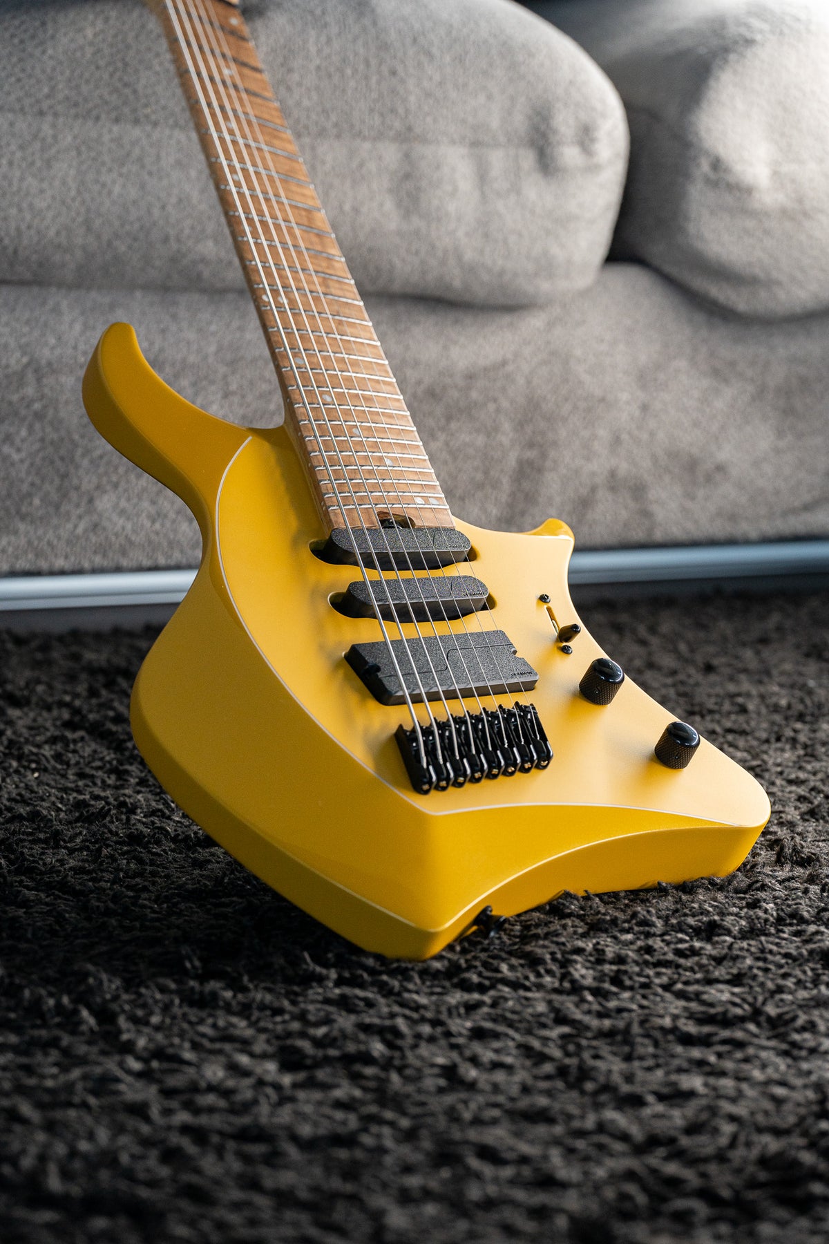 ĒMI 8 // MASTER SERIES // SOLARBEAM YELLOW