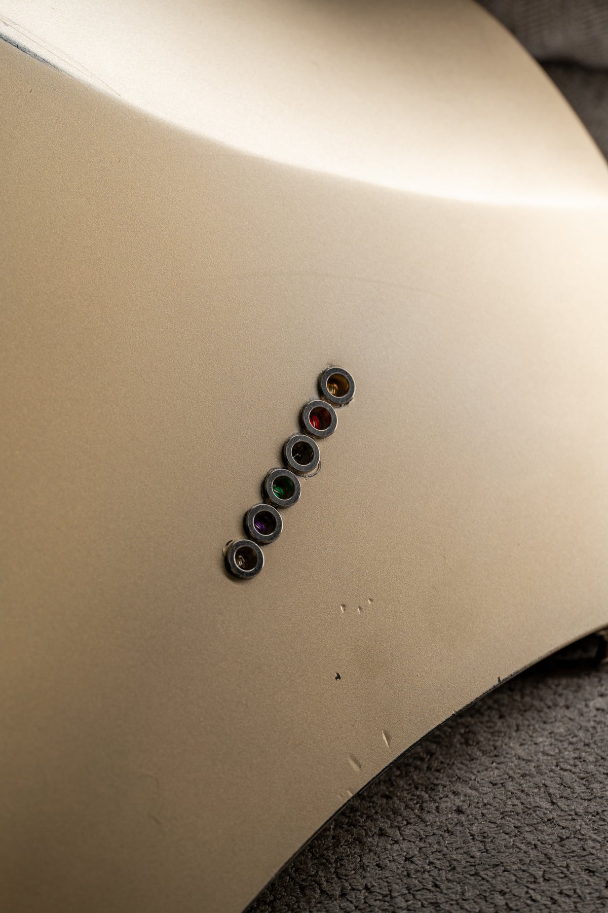 LARADA SPACE T // Champagne over Black [2-Stage Relic]