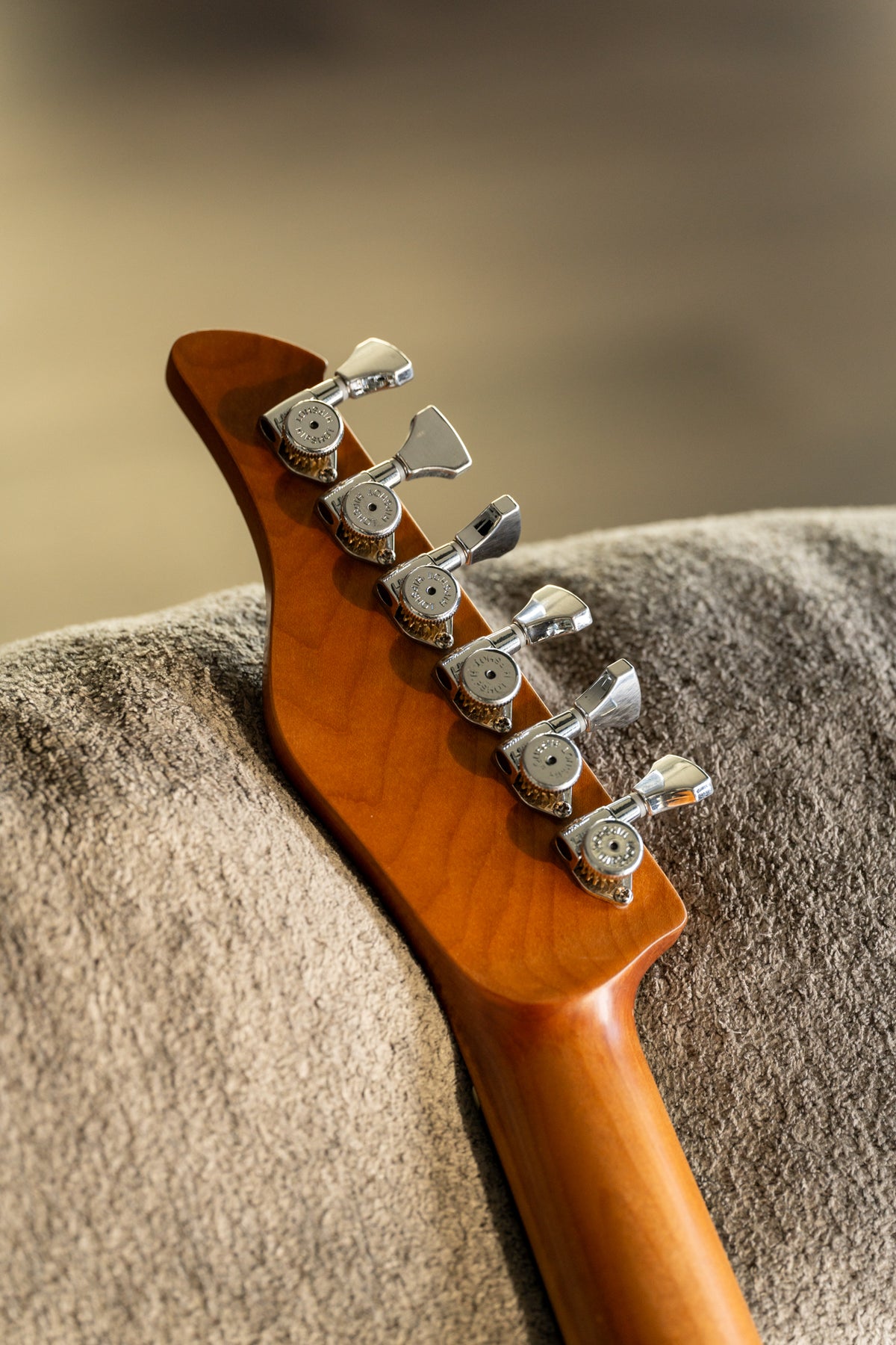 LARADA SPACE T // Champagne over Black [2-Stage Relic]