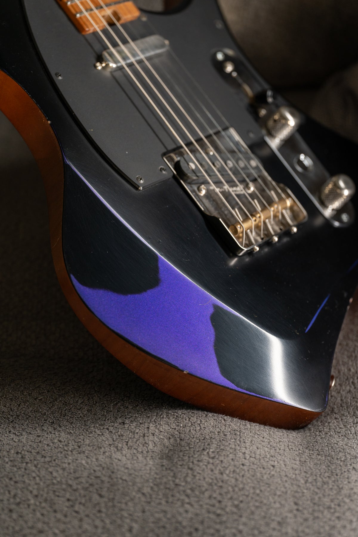 LARADA SPACE T // Black over Mystic Dream [2-Stage Relic]