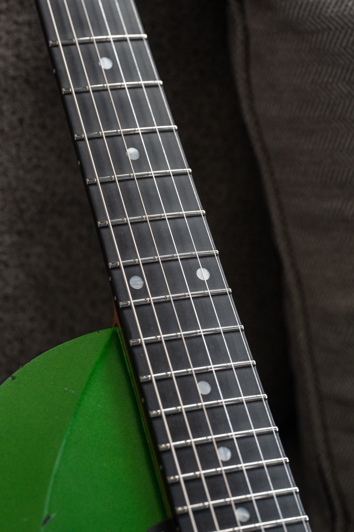 LARADA SPACE T // Emerald over Black [2-Stage Relic]