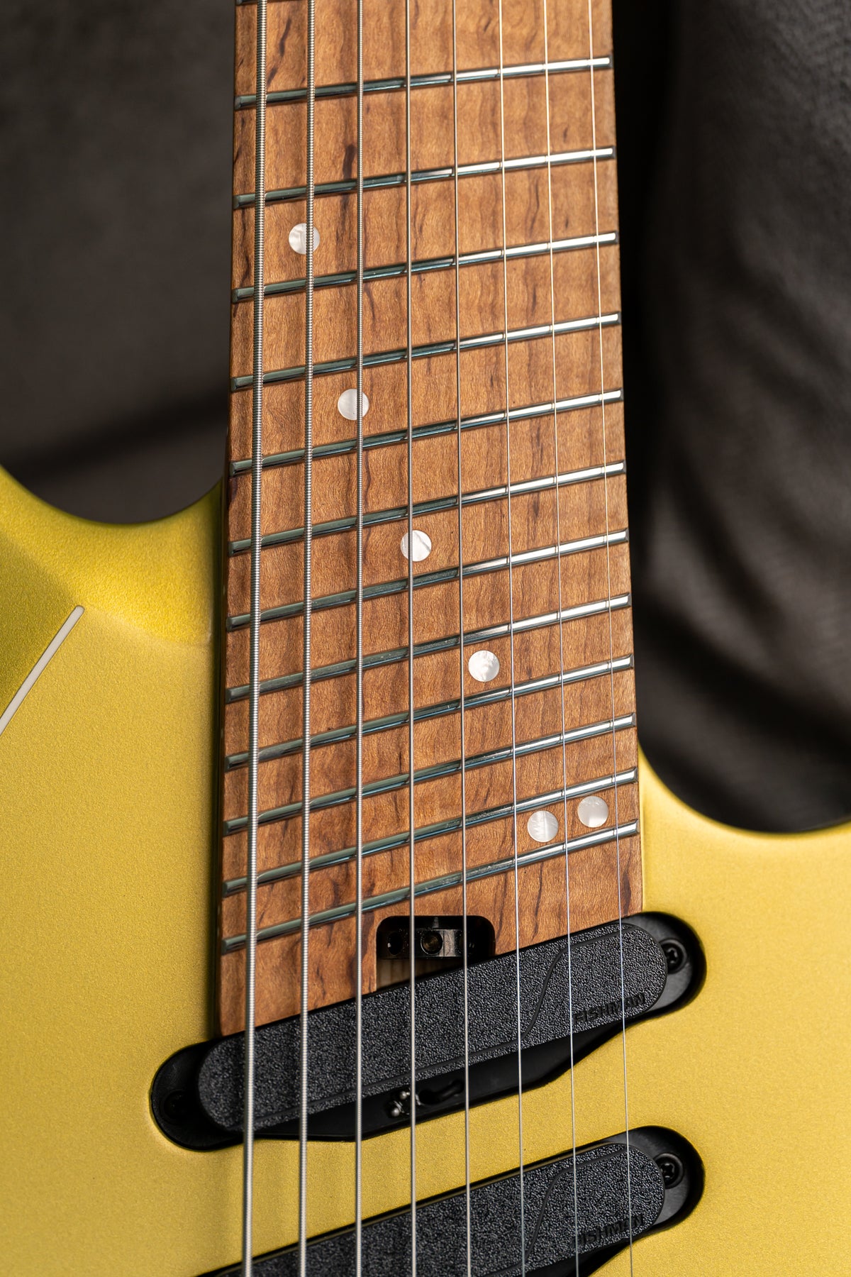 ĒMI 8 // MASTER SERIES // CHARTREUSE