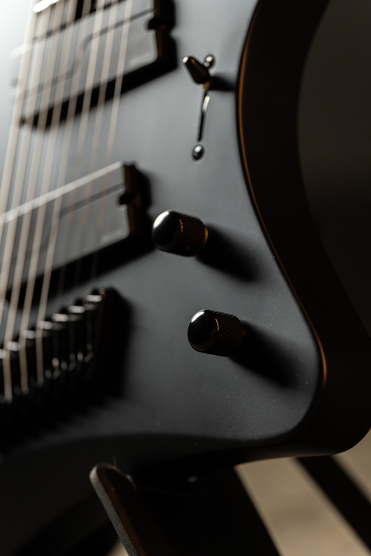 ēmi 8 // Legion // Stealth [B-stock]