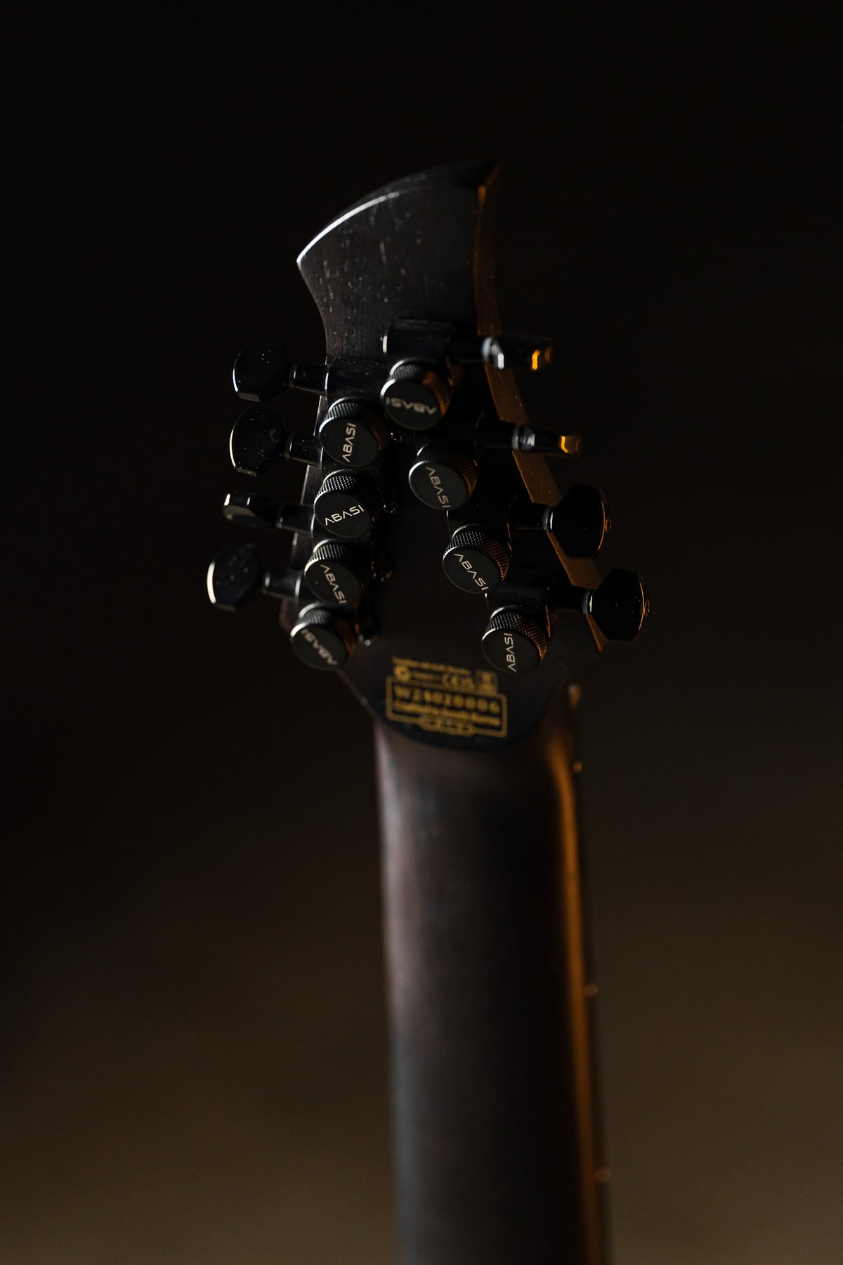 ēmi 8 // Legion // Stealth [B-stock]