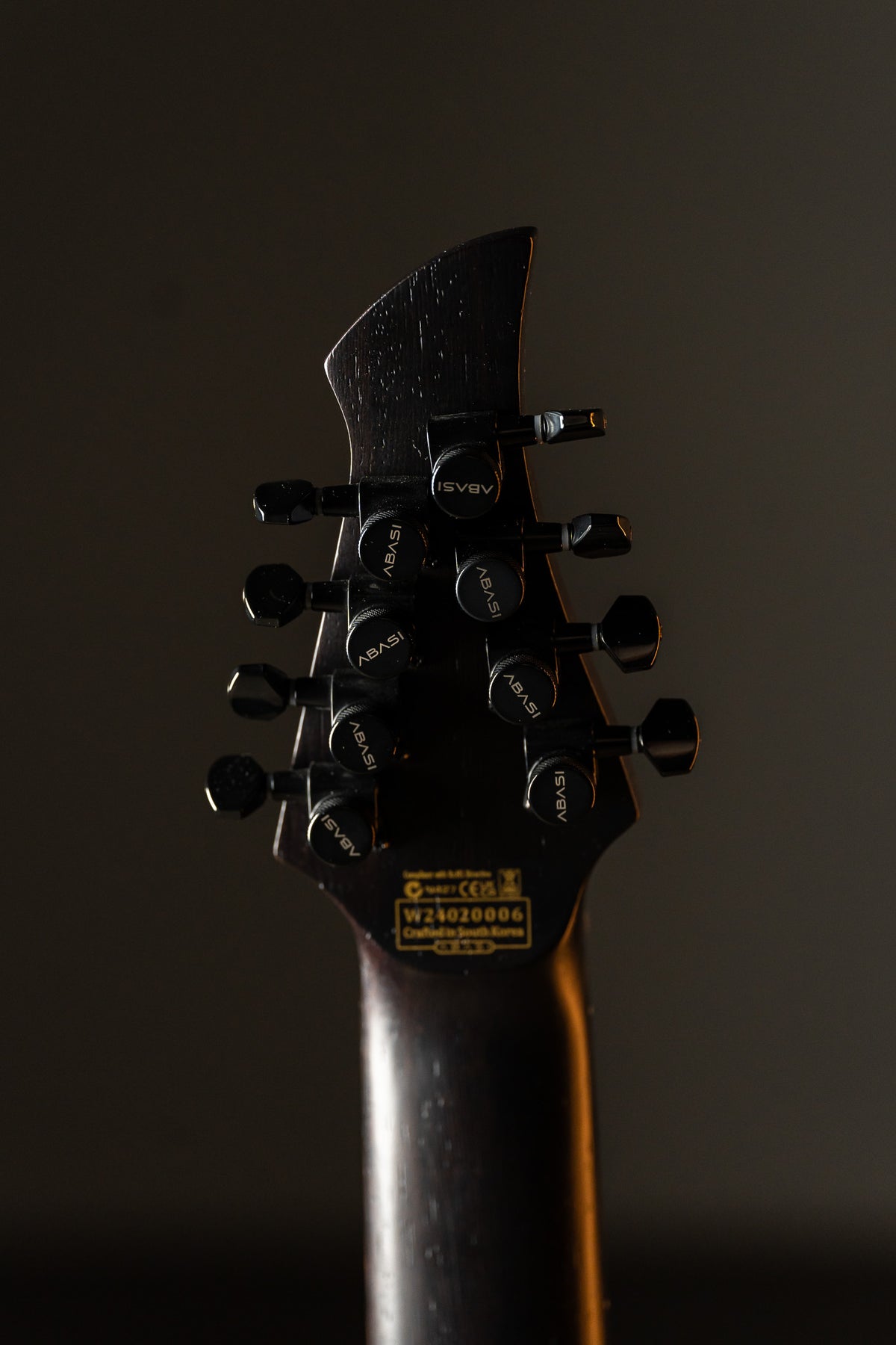 ēmi 8 // Legion // Stealth [B-stock]