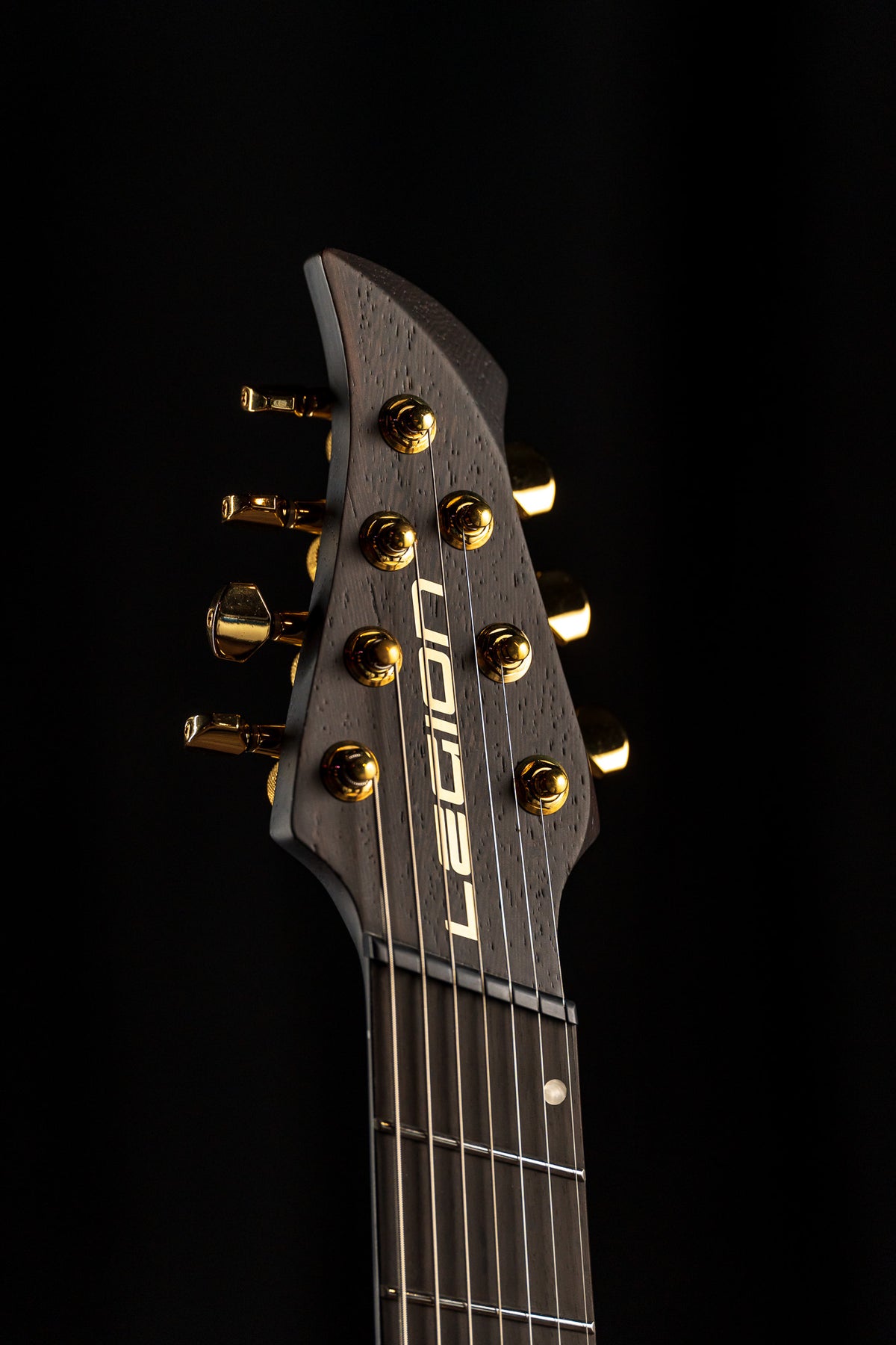 ēmi 7 // Legion // Bell Garden Green