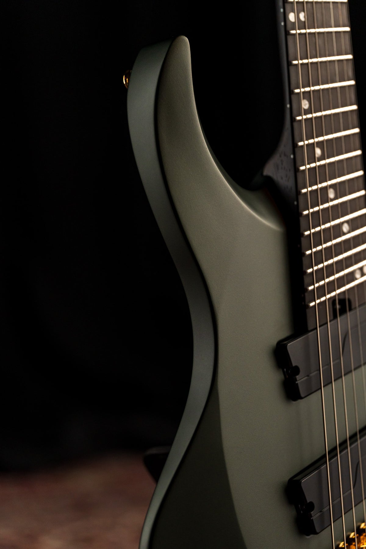 ēmi 7 // Legion // Bell Garden Green