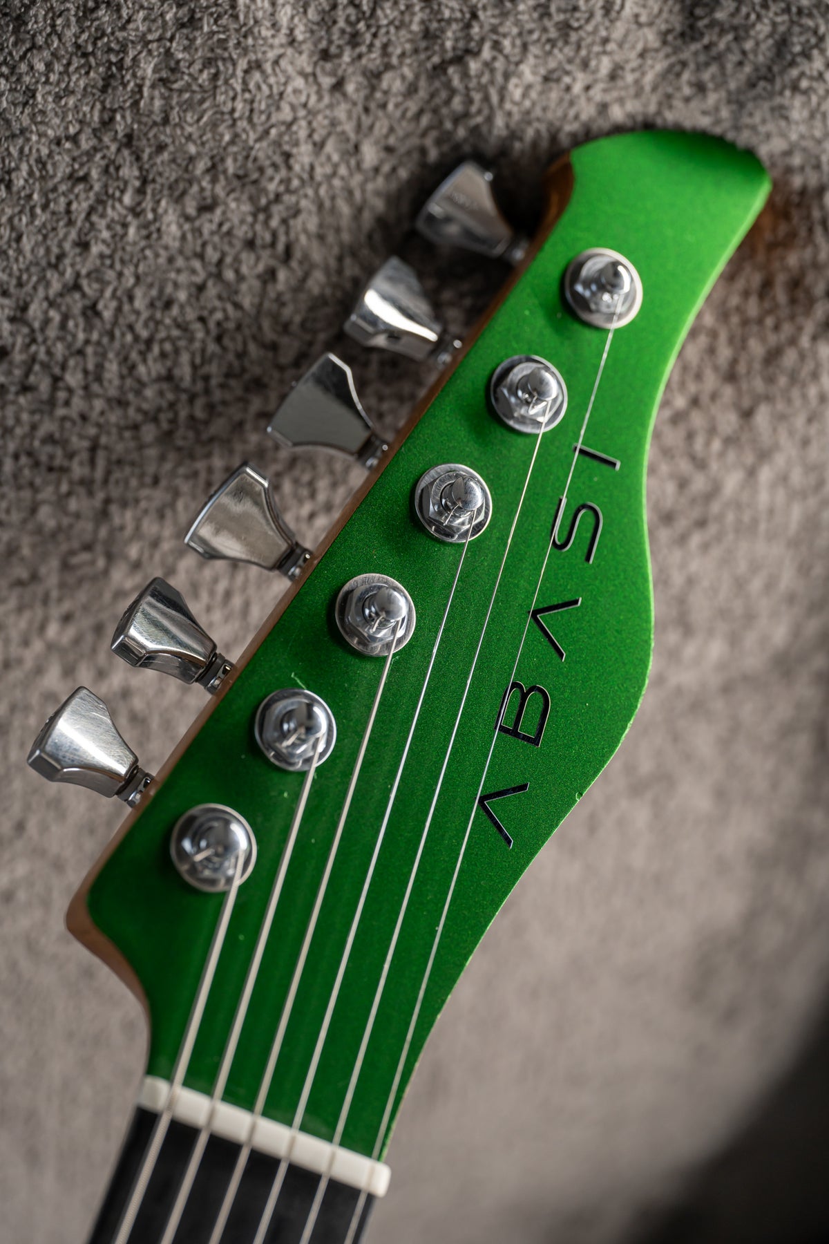 LARADA SPACE T // Emerald Satin [Relic]