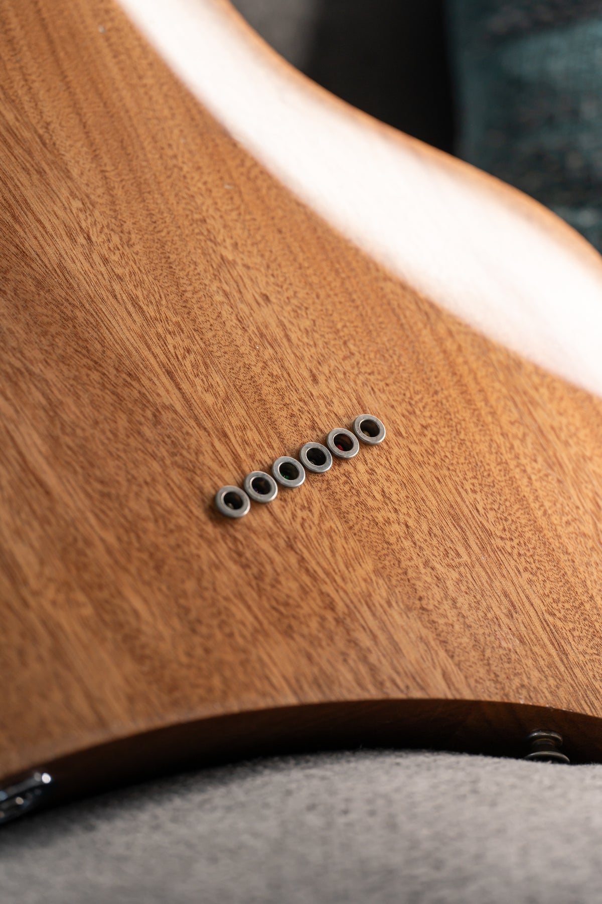 LARADA SPACE T // Emerald Satin [Relic]