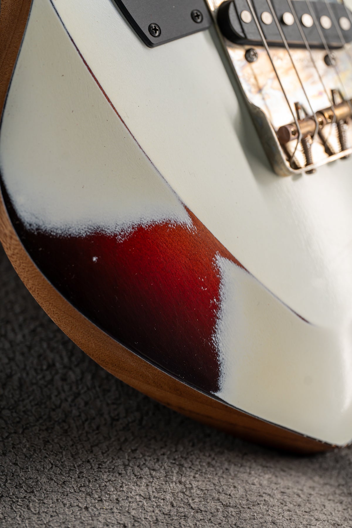 LARADA SPACE T // Porcelain [2-Stage Relic]