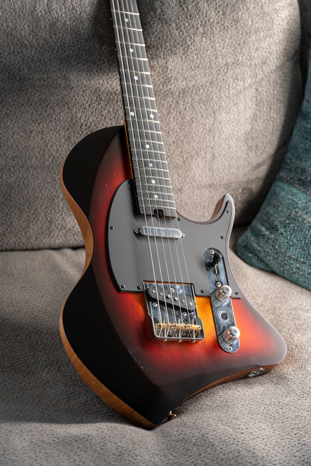 LARADA SPACE T // Sunburst [Relic]