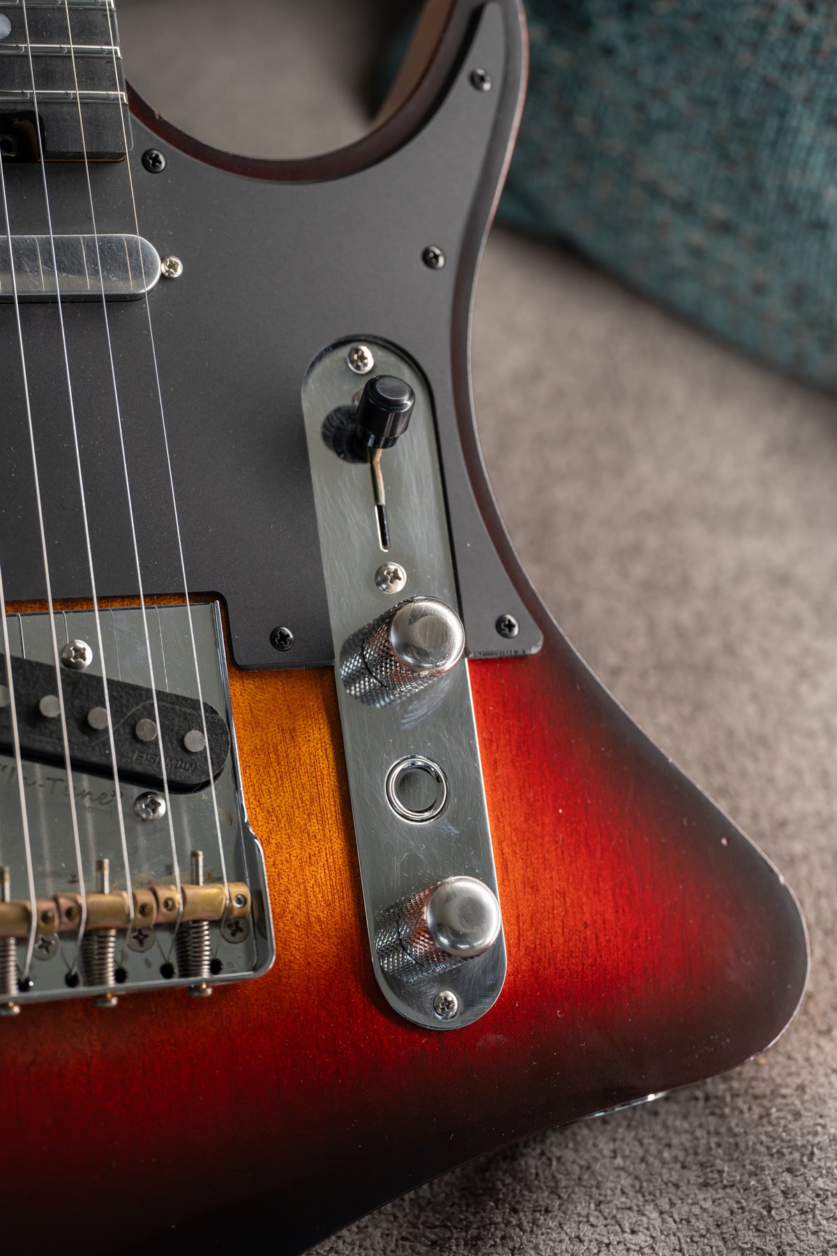 LARADA SPACE T // Sunburst [Relic]