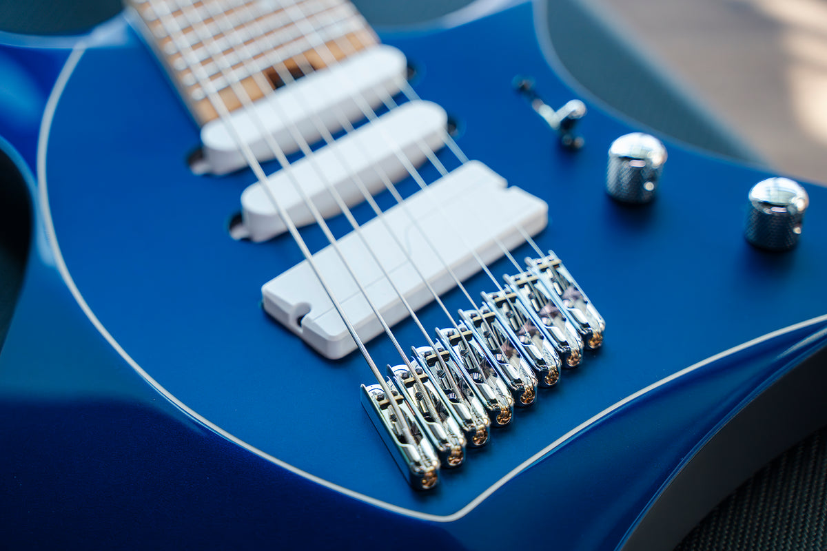 ĒMI 8 // MASTER SERIES // DJENTIAN BLUE (Korina Neck)