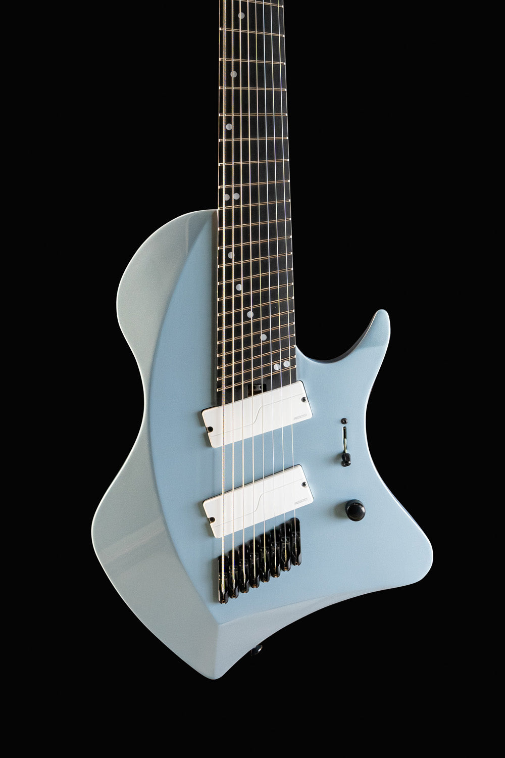 LARADA 8 // Master Series // Frost [White PU]