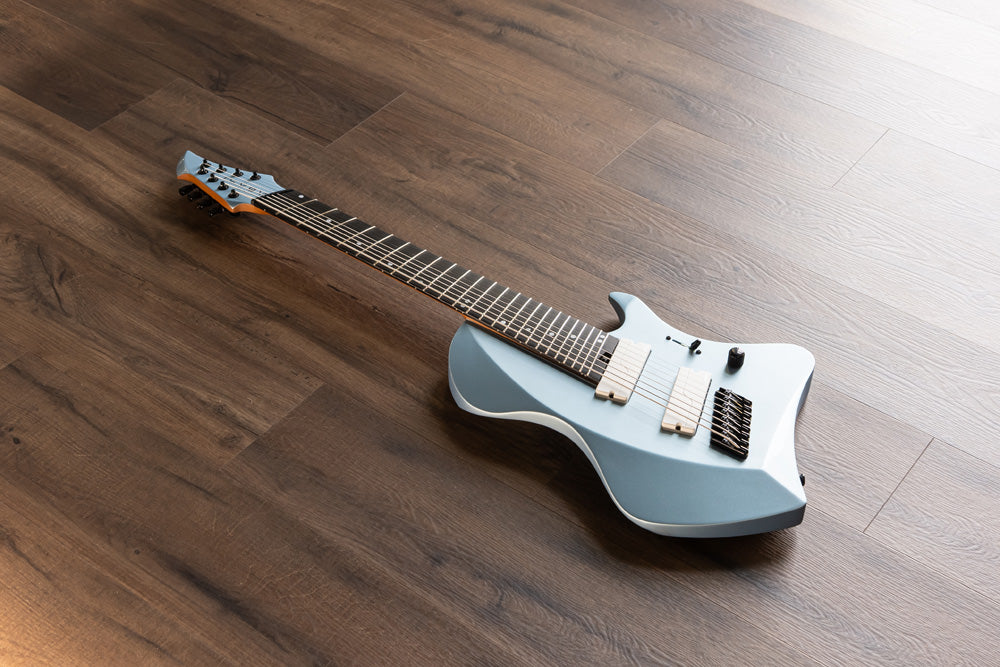 LARADA 8 // Master Series // Frost [White PU]