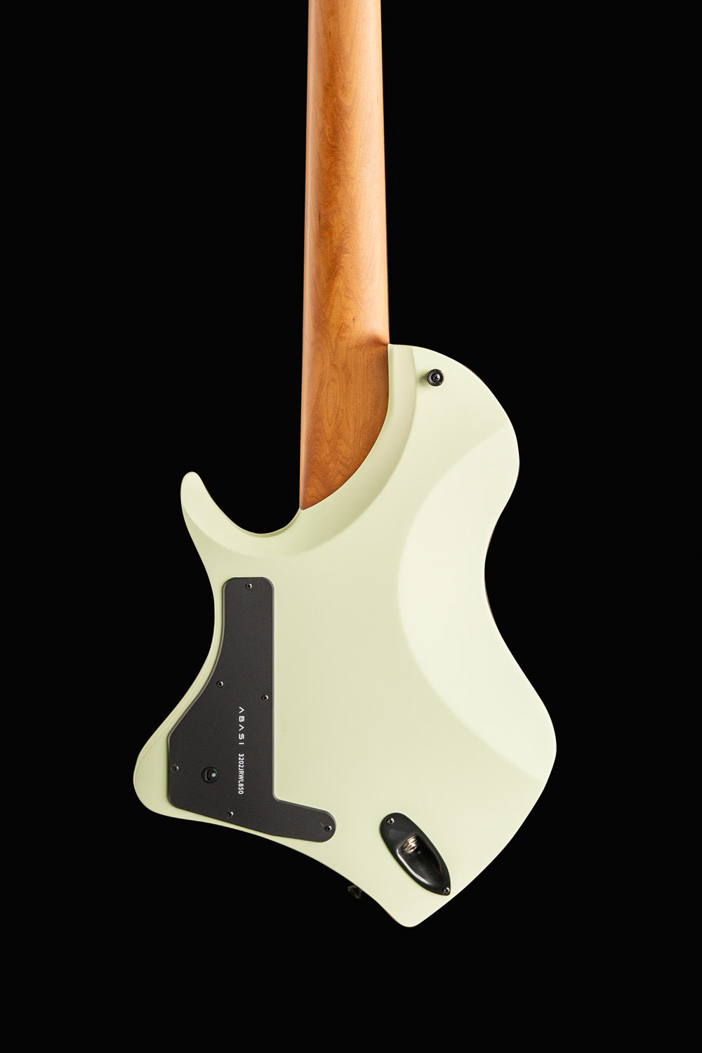 LARADA 8 // Master Series // Mint