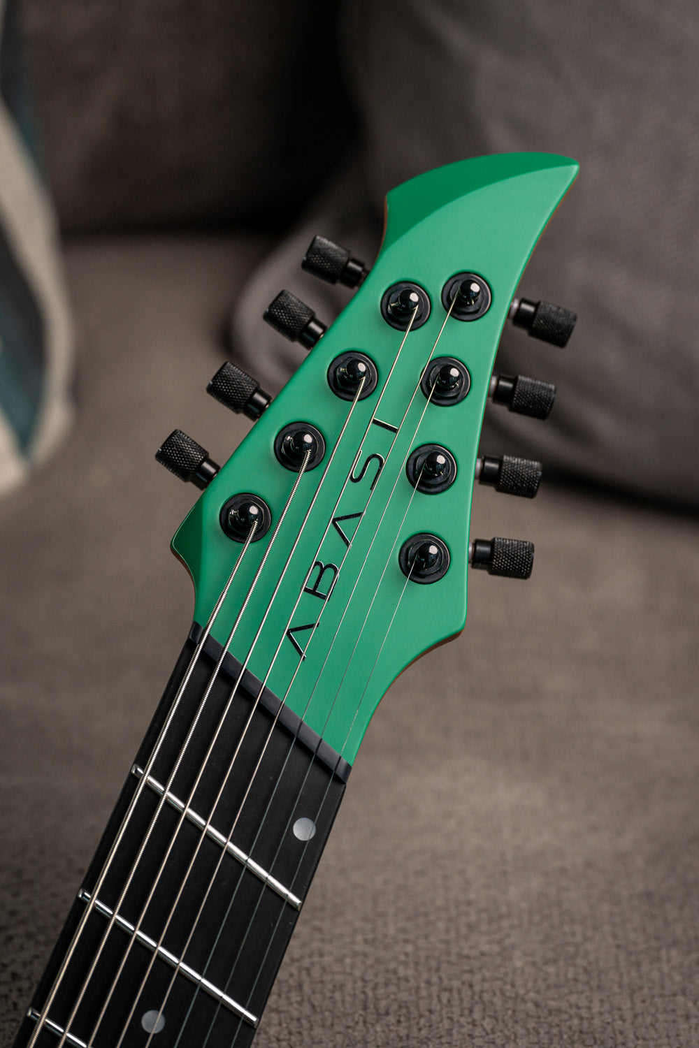 LARADA 8 // Master Series // V Green