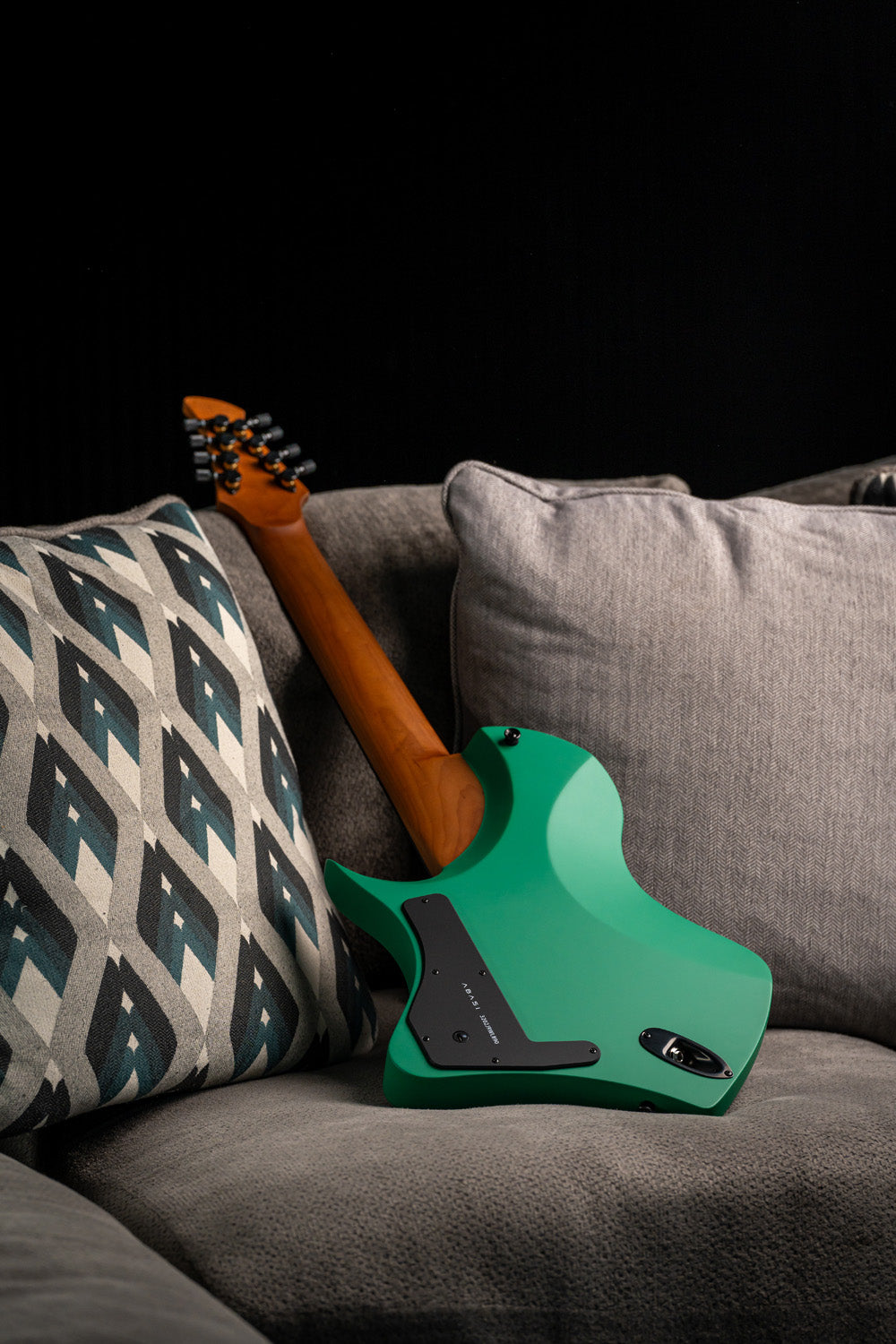 LARADA 8 // Master Series // V Green