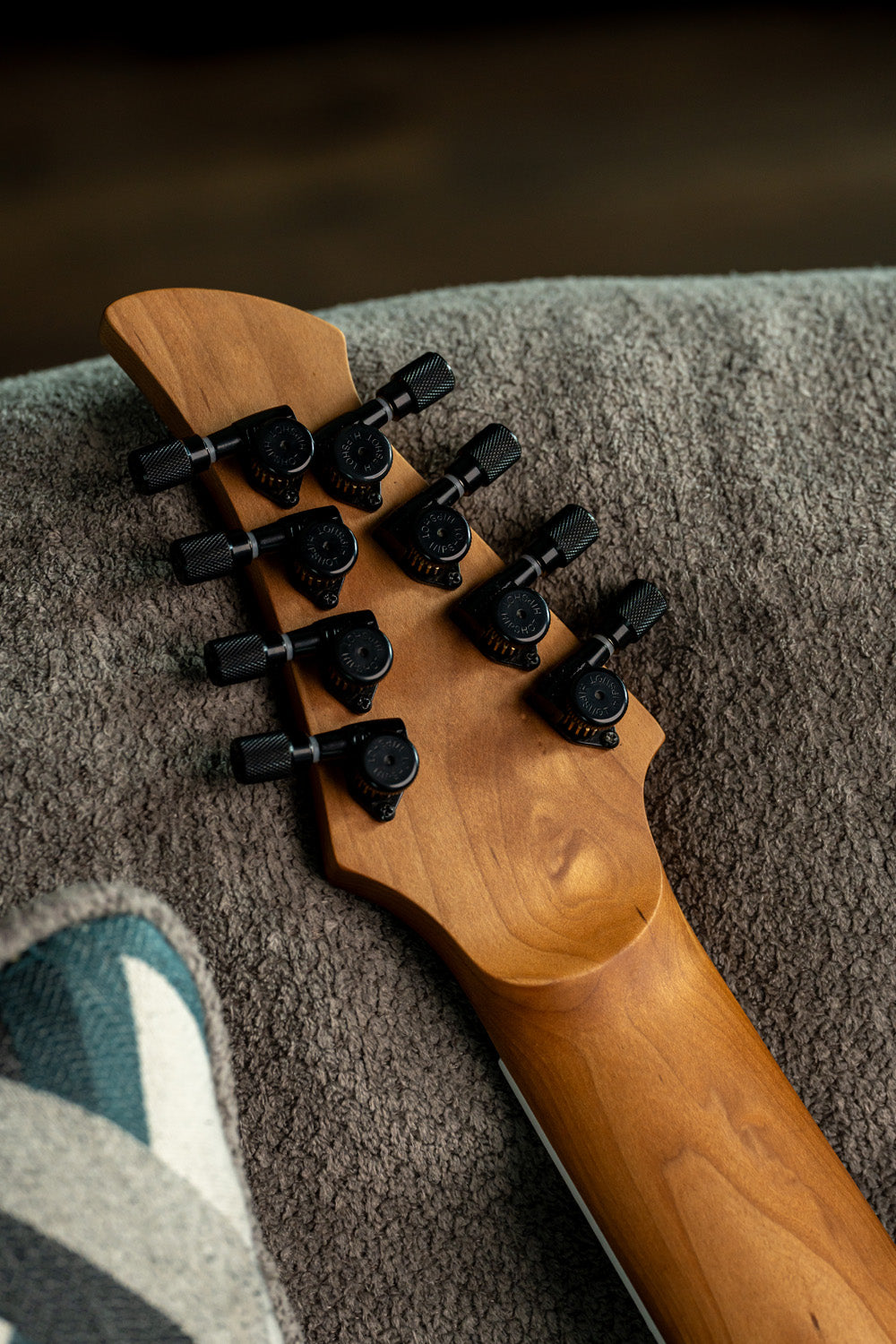 LARADA 8 // Master Series // Zebrawood