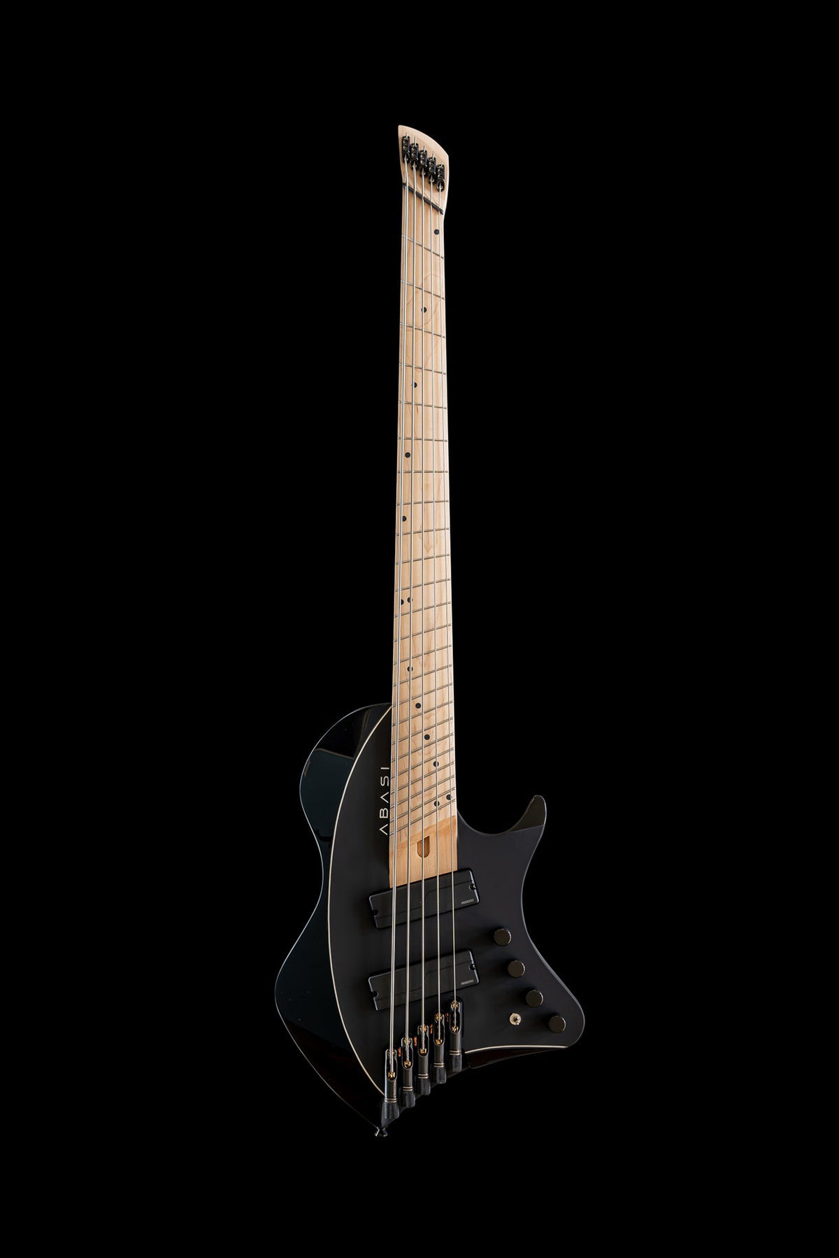 Larada 5 Bass // Master Series // Black [2024]