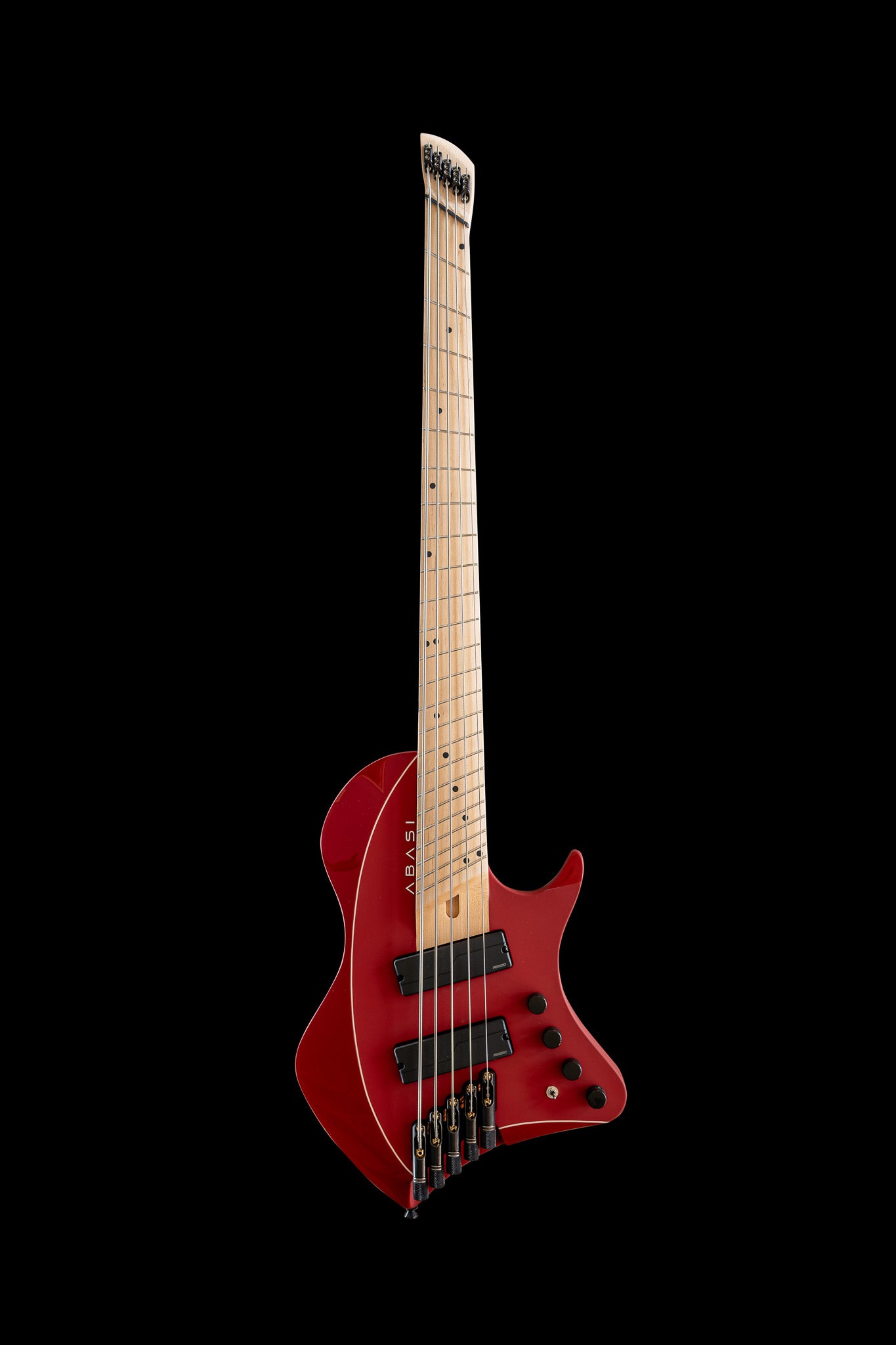 Larada 5 Bass // Master Series // Cayenne