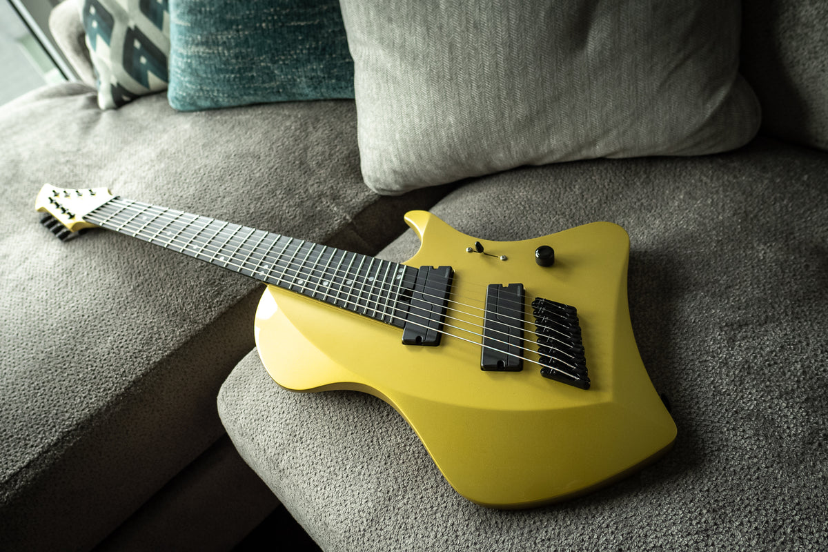 LARADA 8 // Master Series // Chartreuse (Richlite FB)