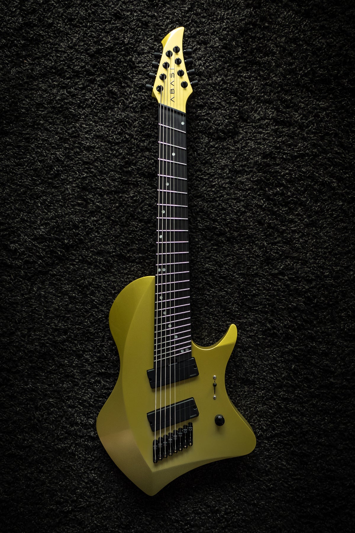 LARADA 8 // Master Series // Chartreuse (Richlite FB)