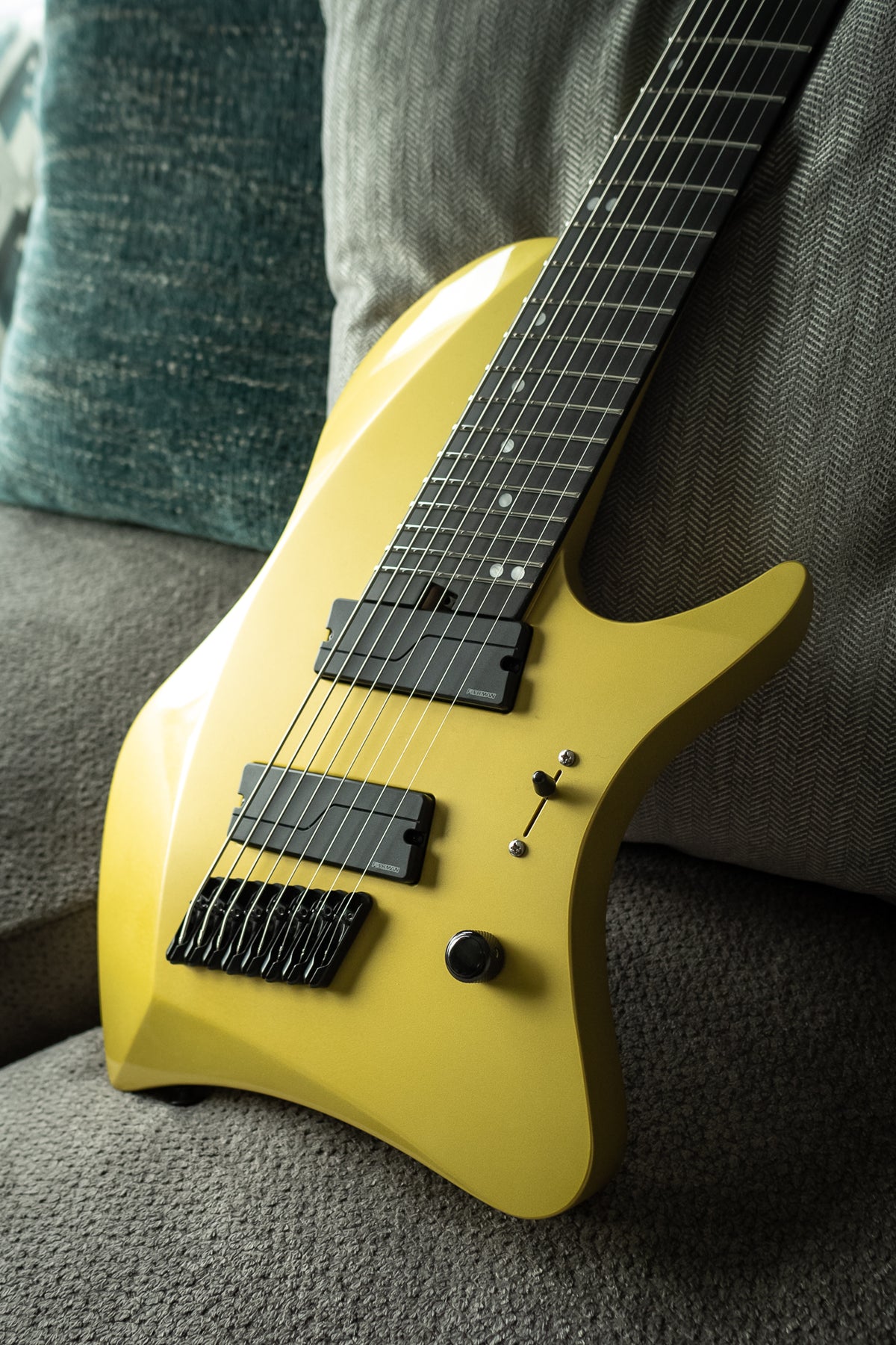 LARADA 8 // Master Series // Chartreuse (Richlite FB)