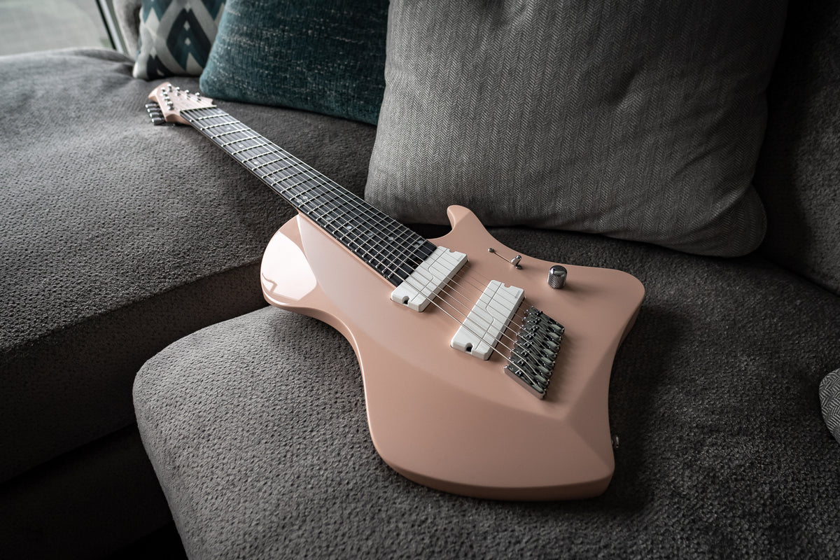 LARADA 8 // Master Series // Pink