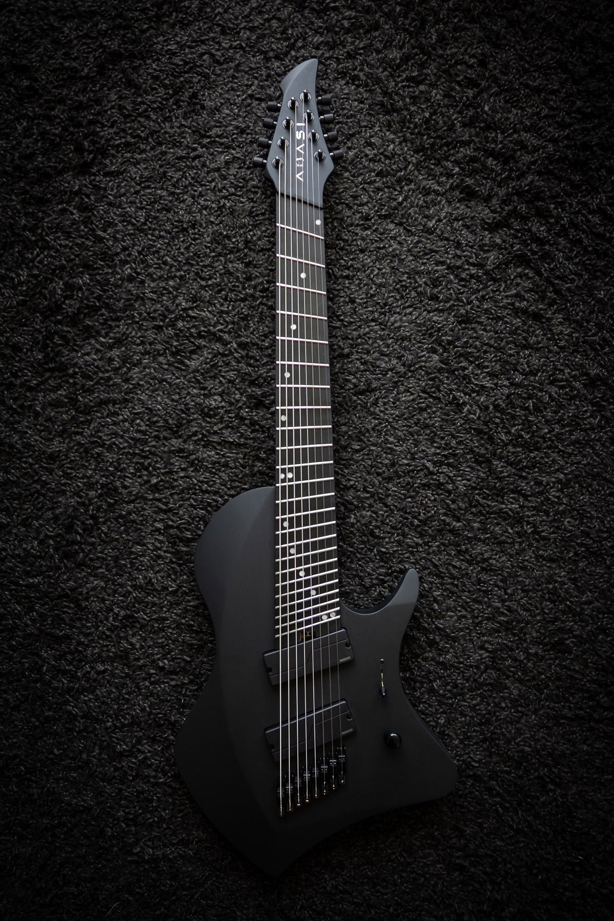 LARADA 8 // Master Series // Stealth Back