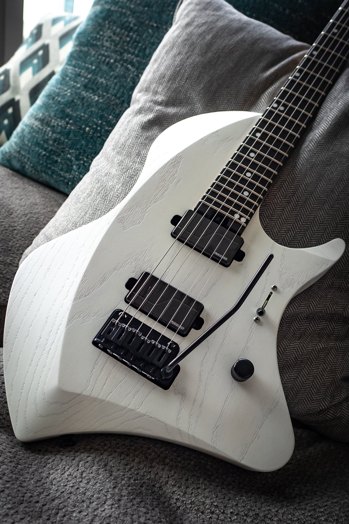 LARADA 6 Spartan // Tundra