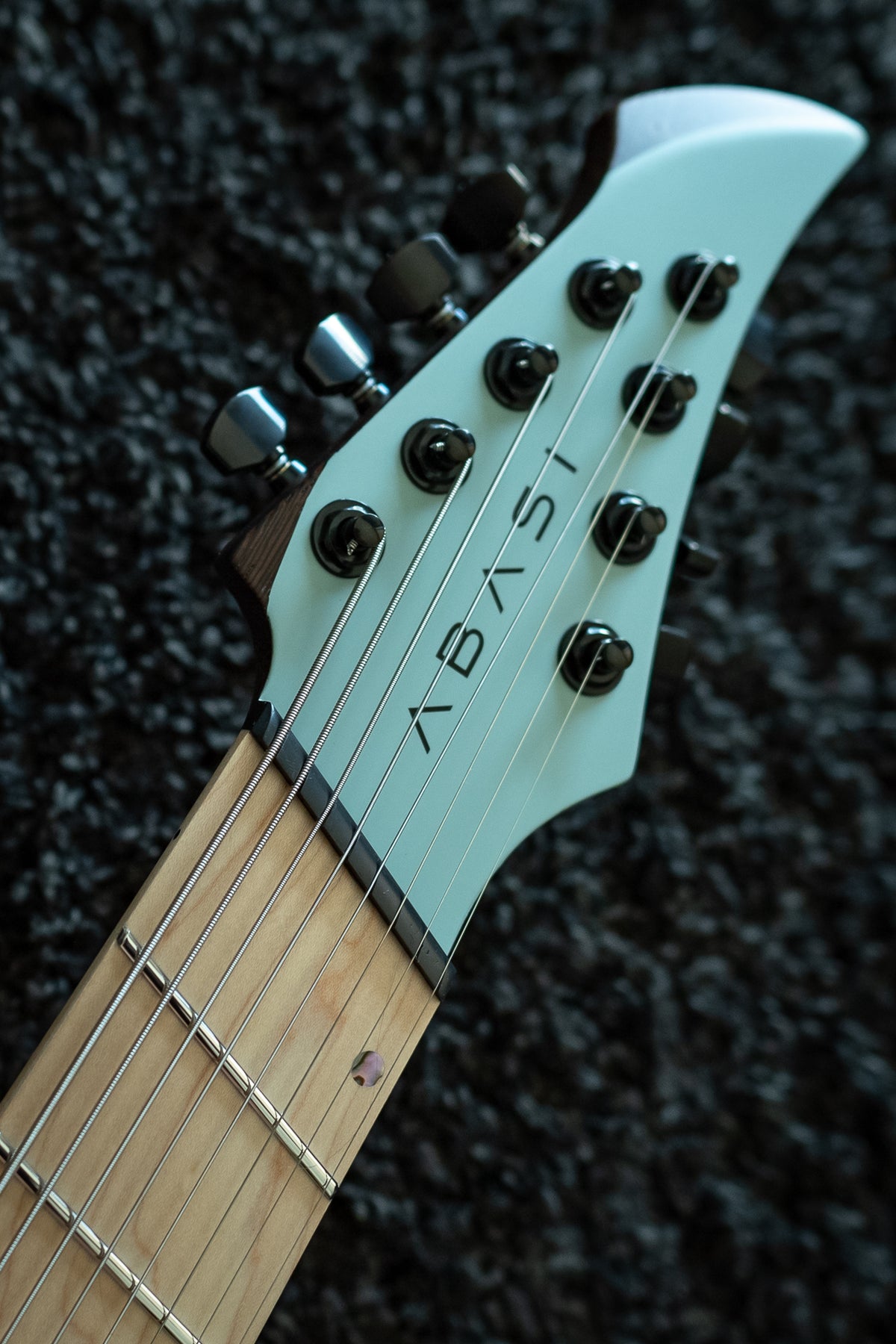 J Larada 8 // Sage // Maple FB