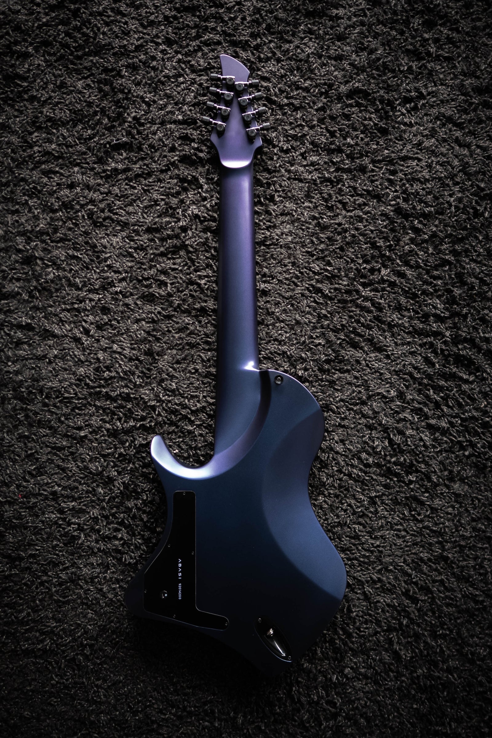 LARADA 8 // Master Series // Dat PVRP (Black PU)