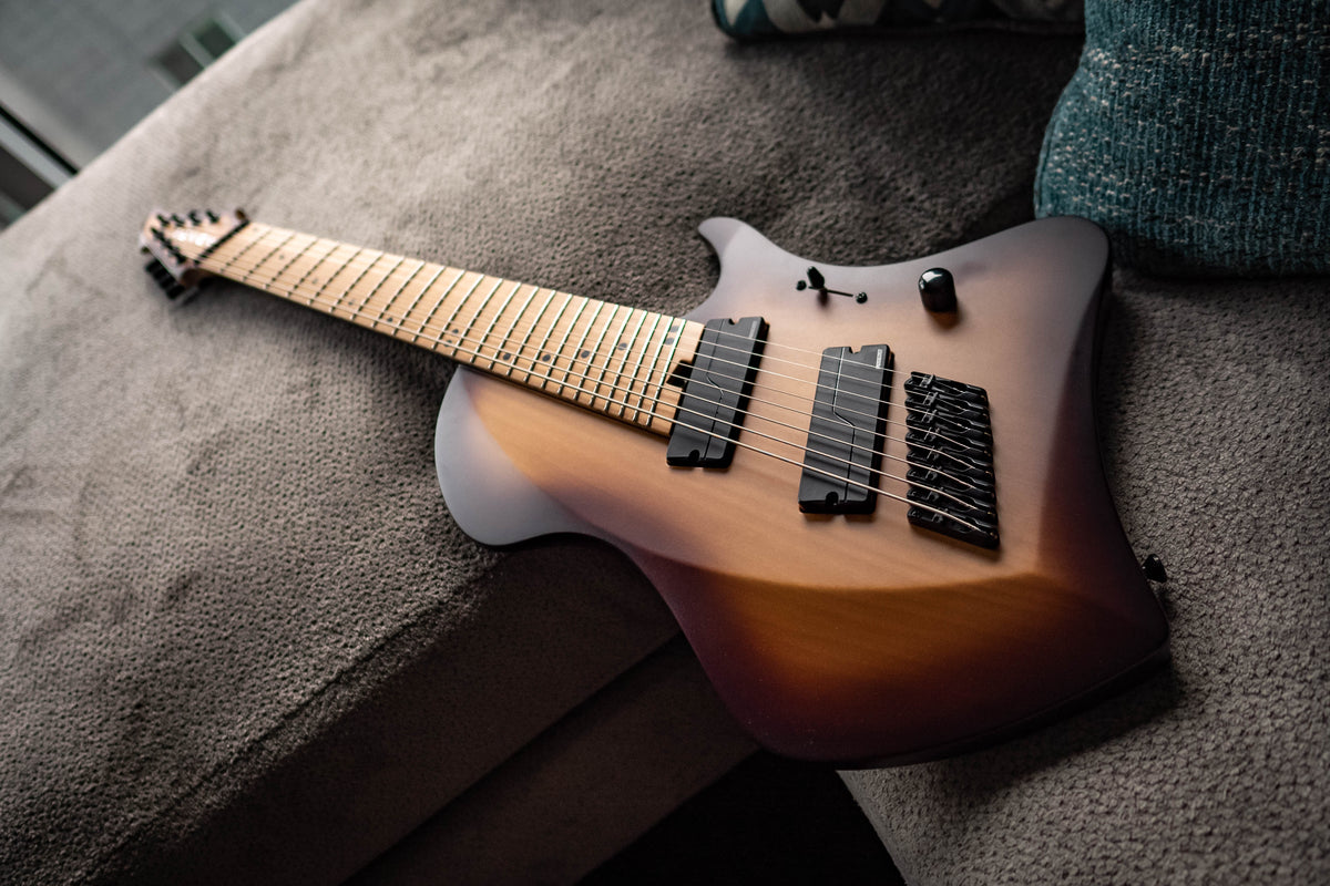 LARADA 8 // Master Series // Violinburst