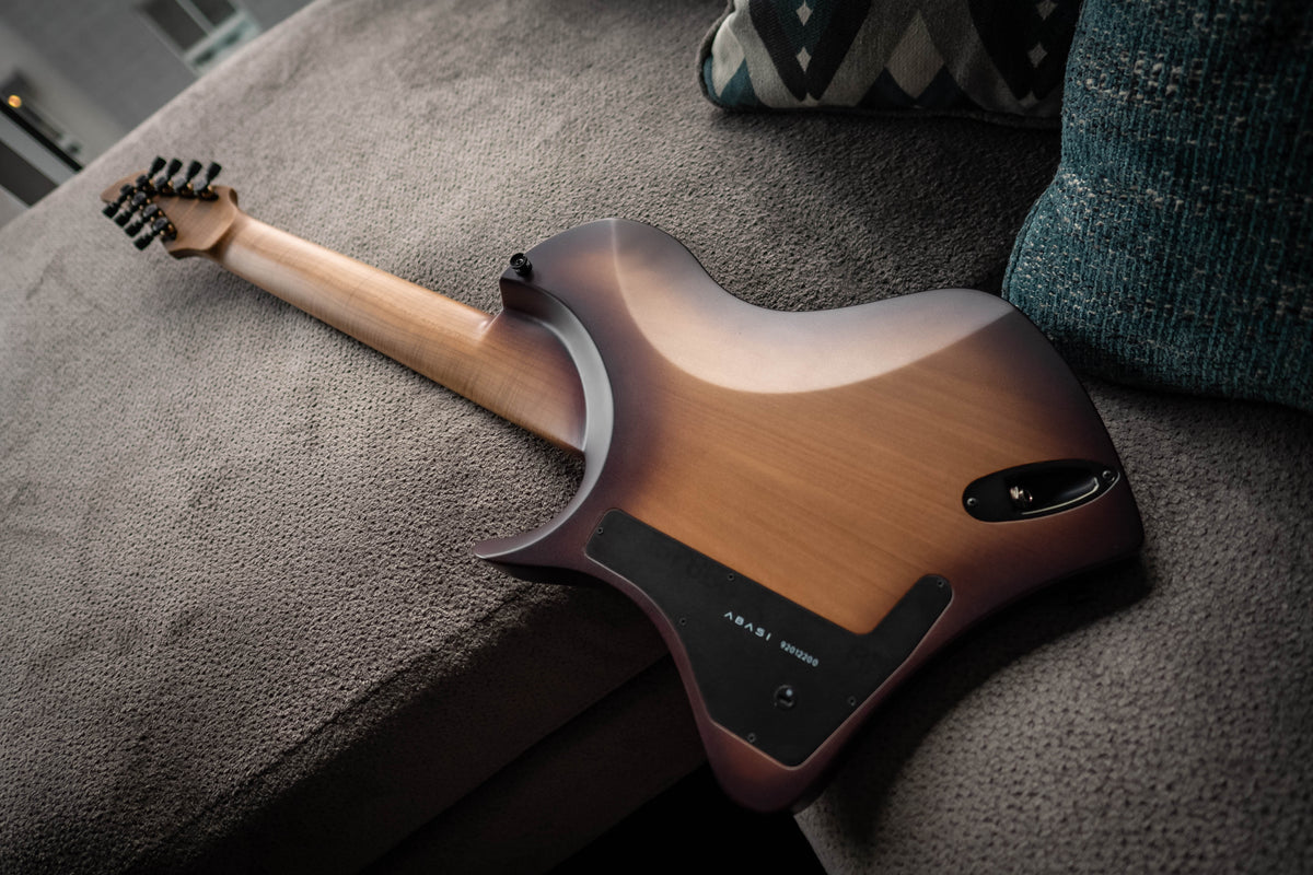 LARADA 8 // Master Series // Violinburst