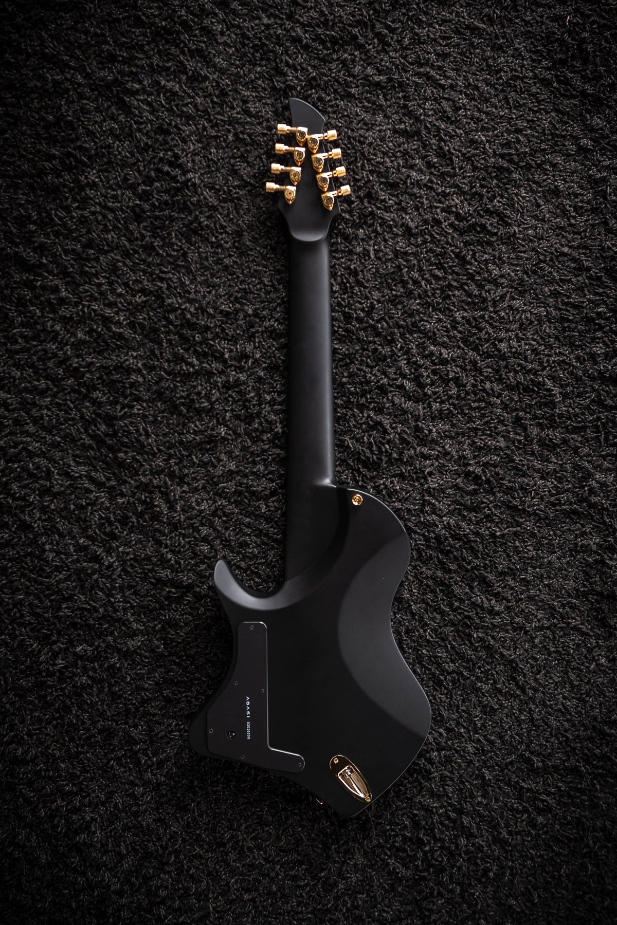 LARADA 8 // Master Series // Black Beauty (Painted Roasted Maple)