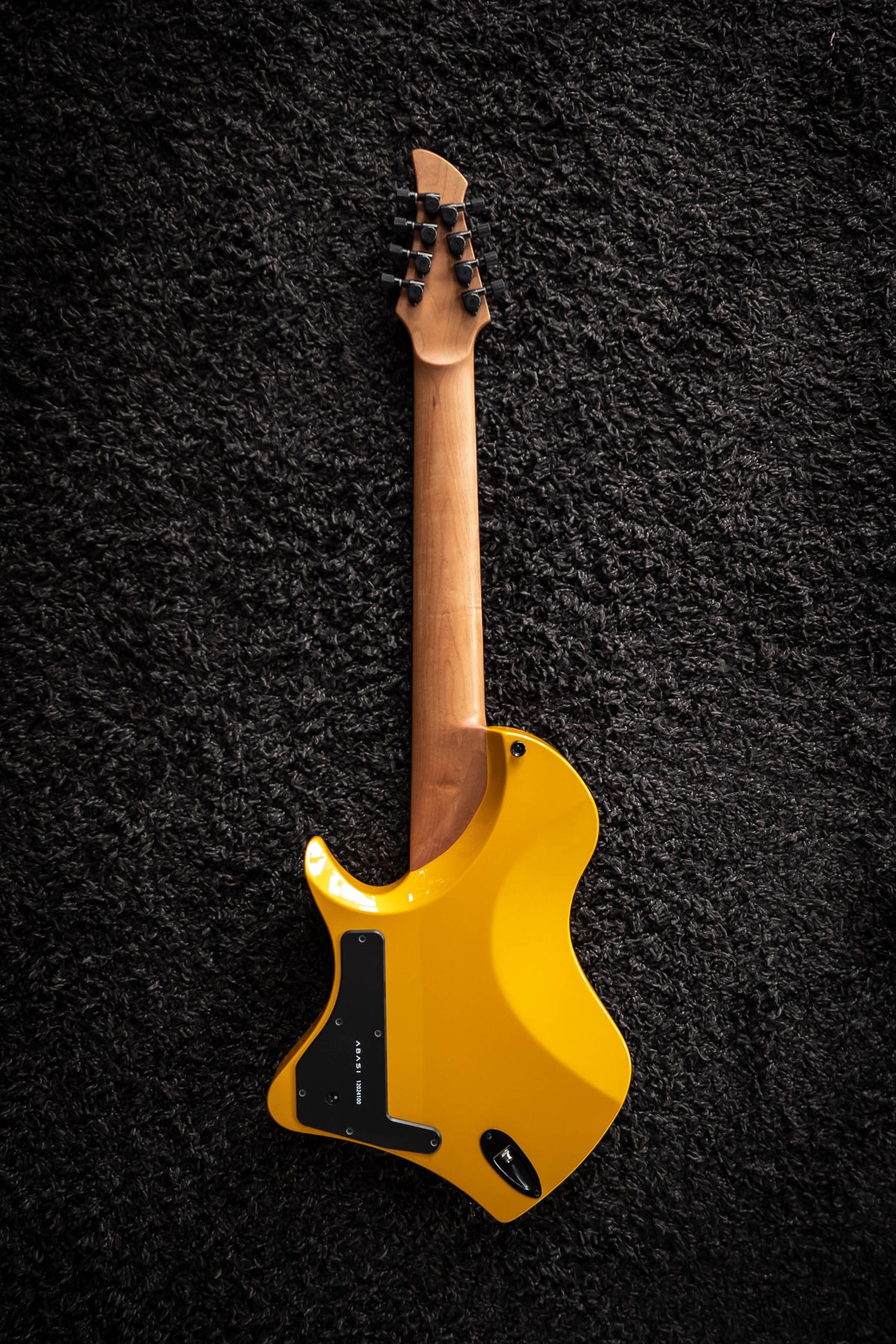 LARADA 8 // Master Series // Solarbeam Yellow