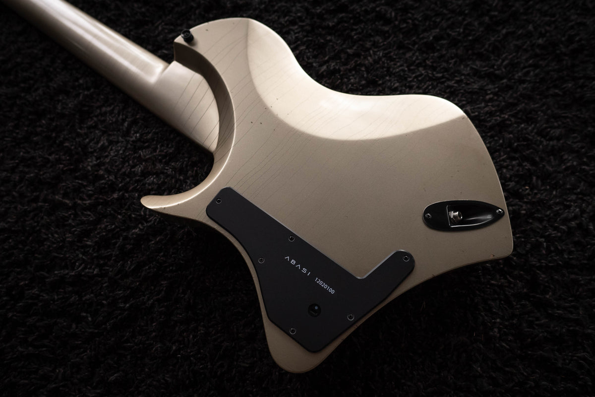 LARADA 8 // Master Series // Champagne Supernova [Painted Neck]