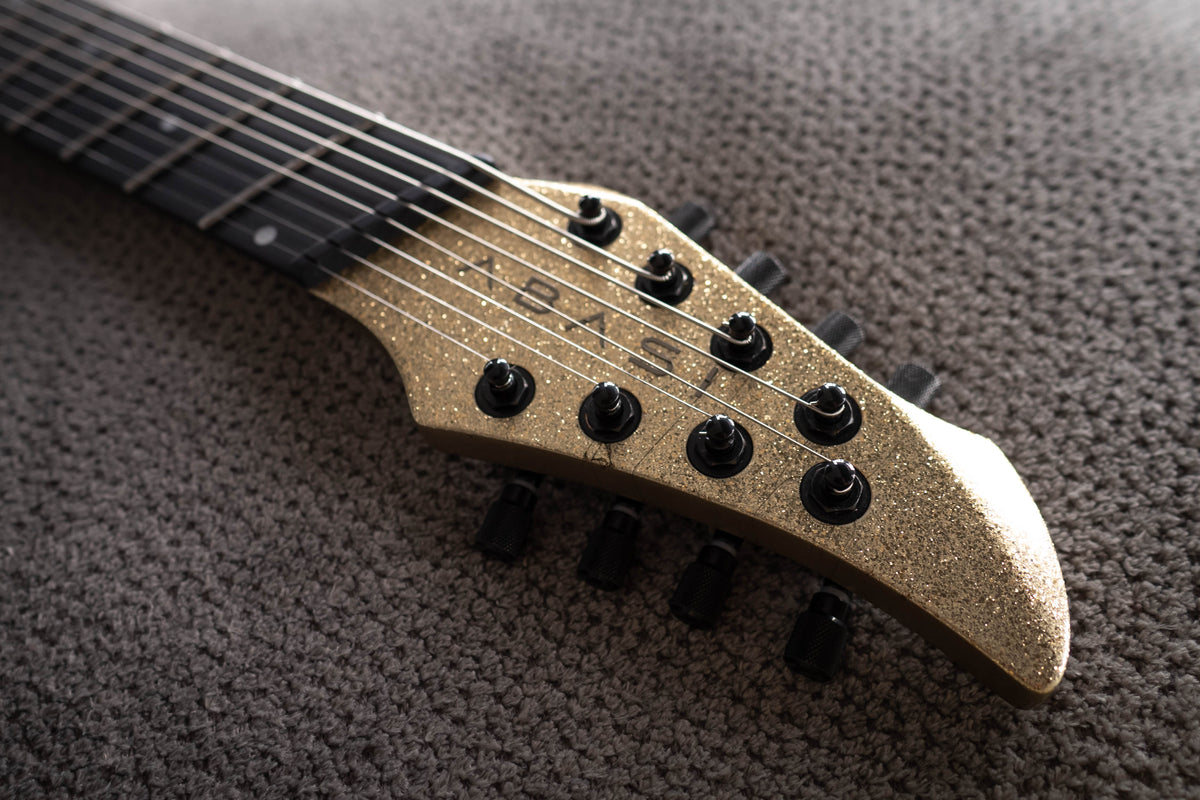 LARADA 8 // Master Series // Champagne Supernova [Painted Neck]