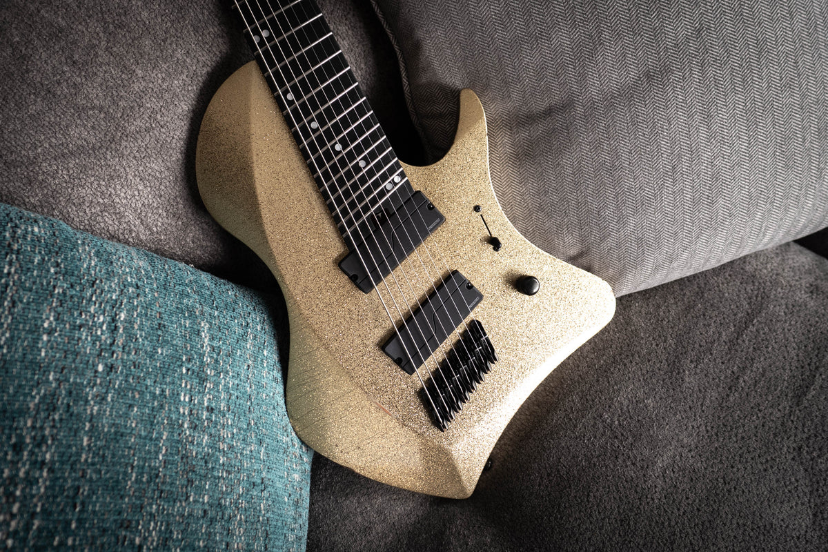 LARADA 8 // Master Series // Champagne Supernova [Painted Neck]