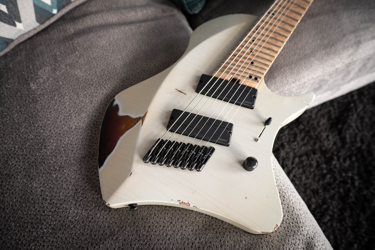 LARADA 8 // Master Series // Porcelain [Two-Stage Relic]