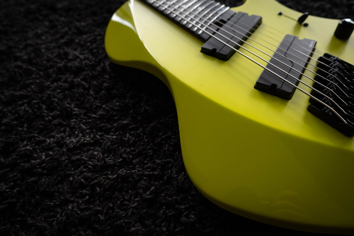 LARADA 8 // Master Series // Acid Green (Richlite FB, Roasted Neck)