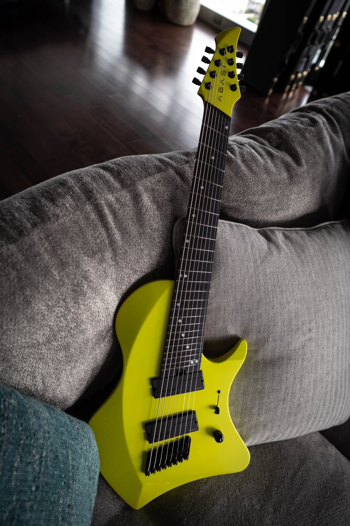 LARADA 8 // Master Series // Acid Green (Richlite FB, Roasted Neck)