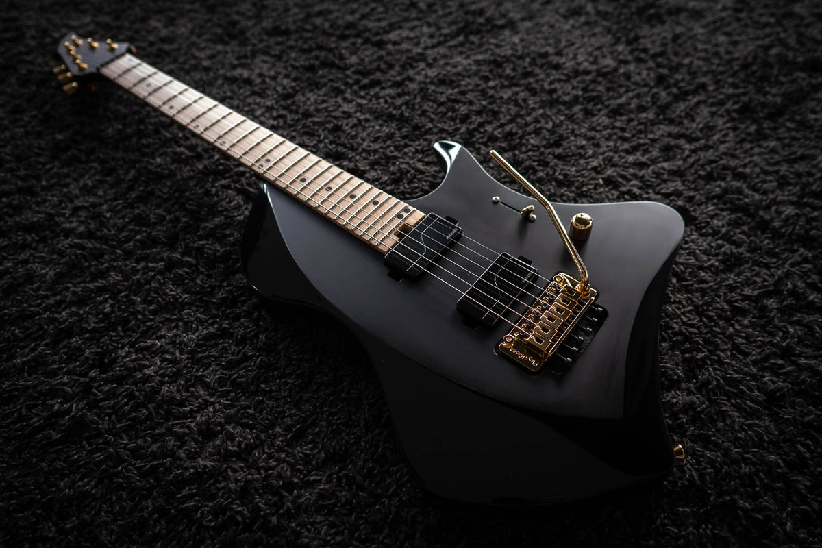 LARADA 6 // Master Series // Black Beauty