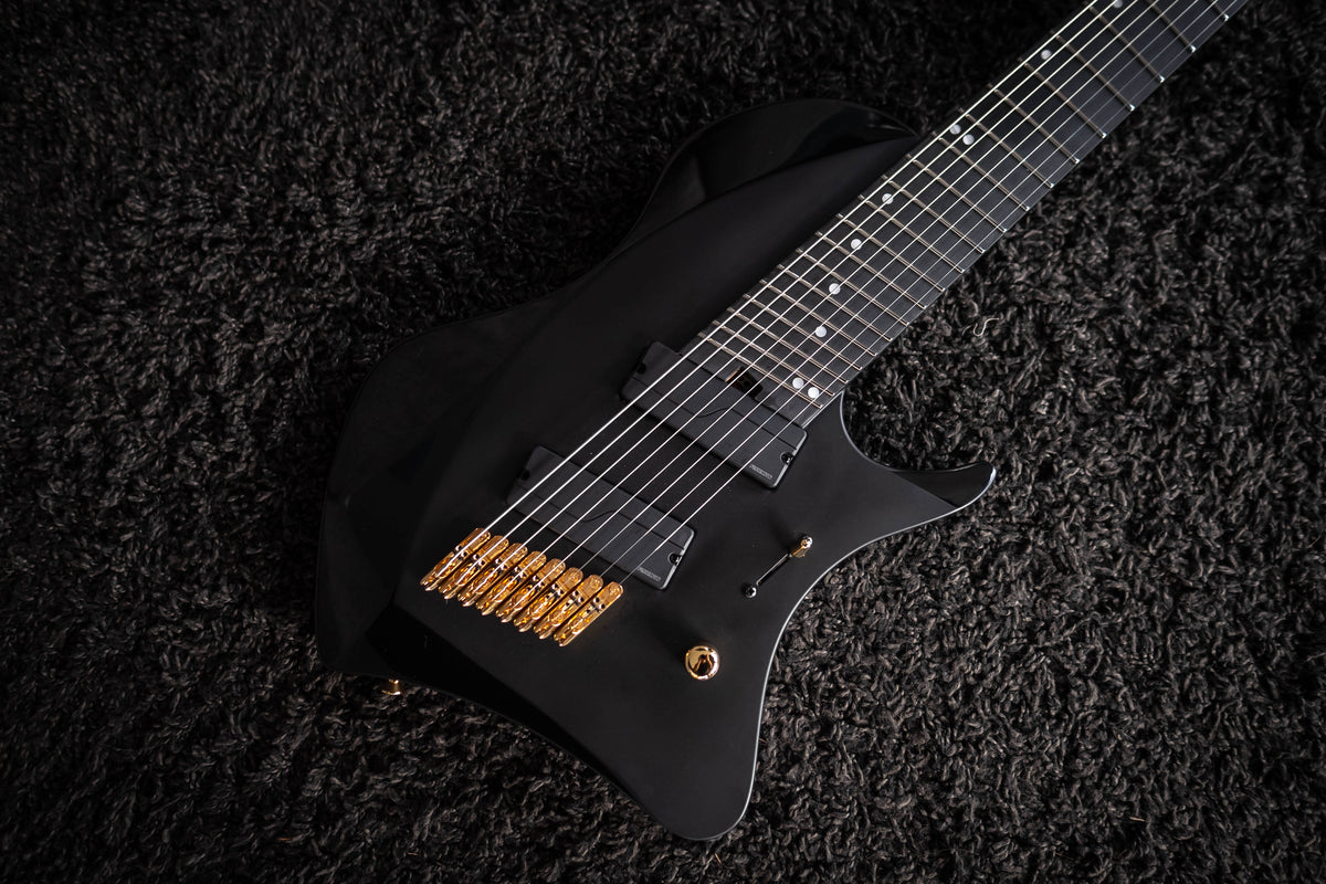 LARADA 8 // Master Series // Black Beauty (Painted Roasted Maple)