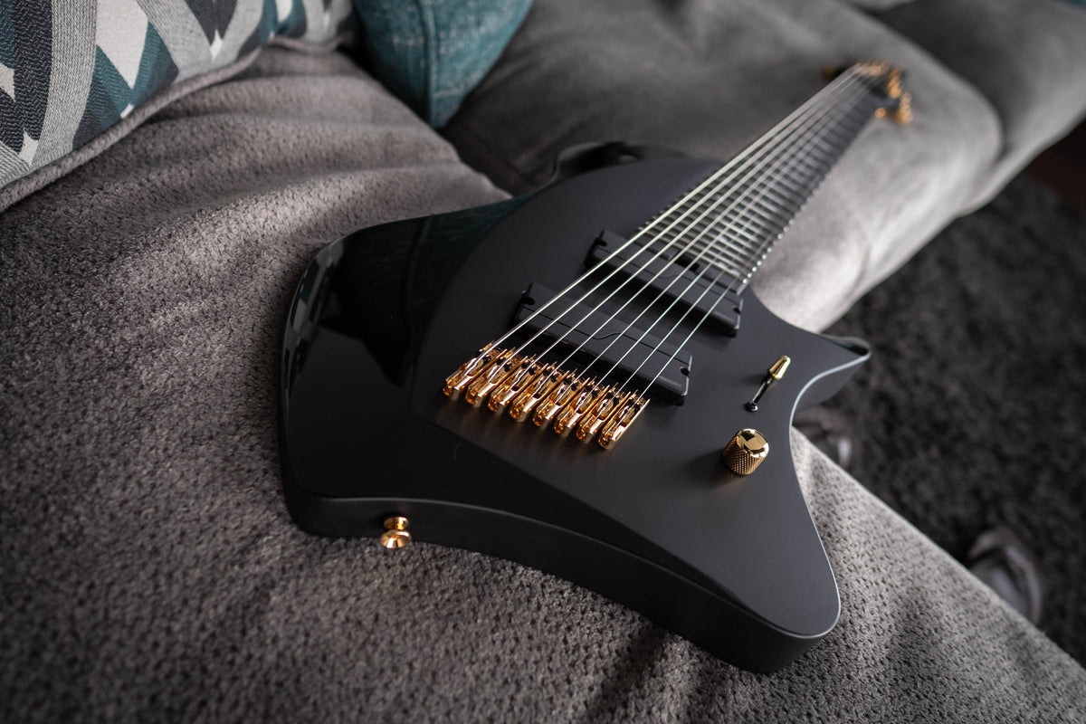 LARADA 8 // Master Series // Black Beauty (Painted Roasted Maple)